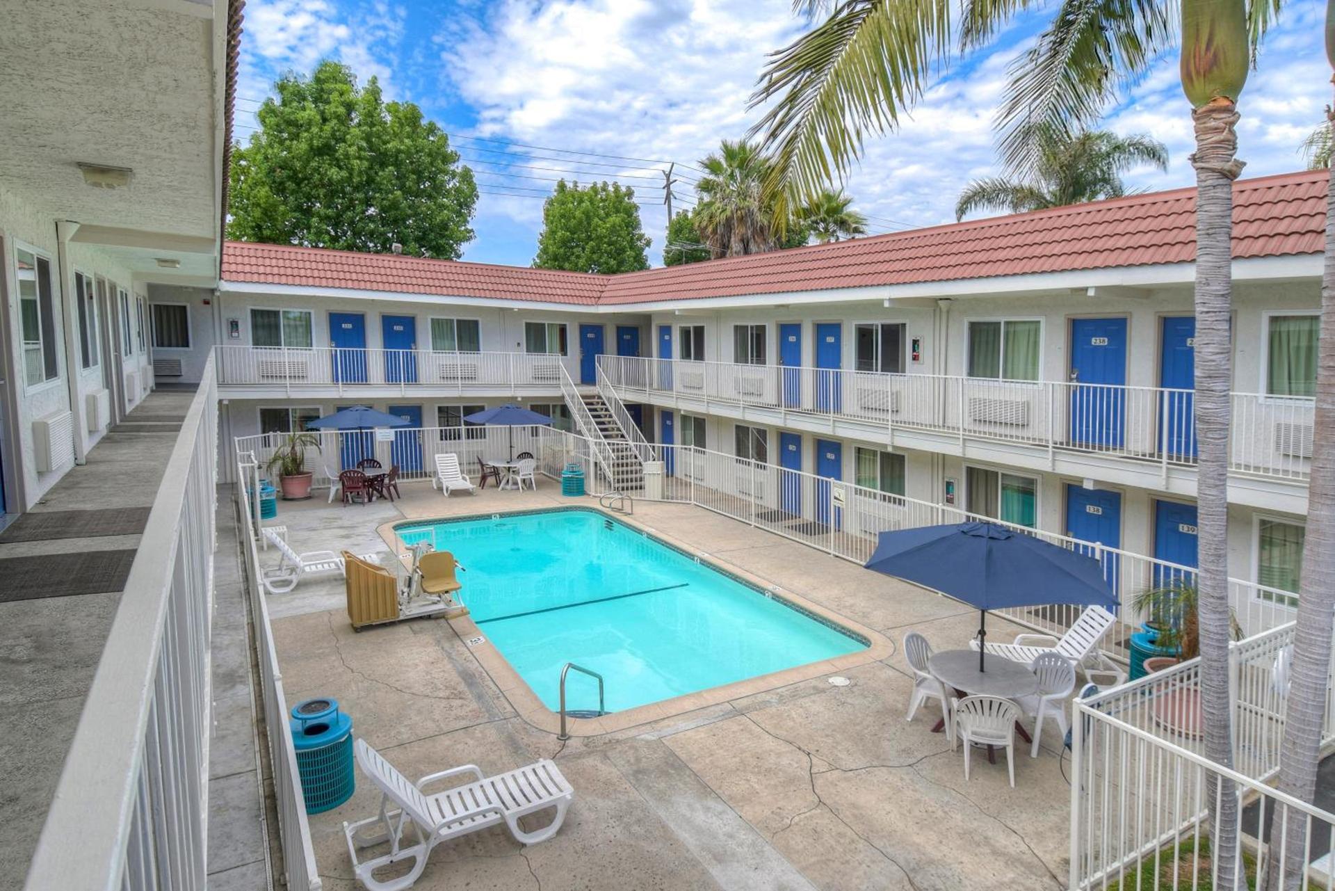 Motel 6-Costa Mesa, CA photo 18
