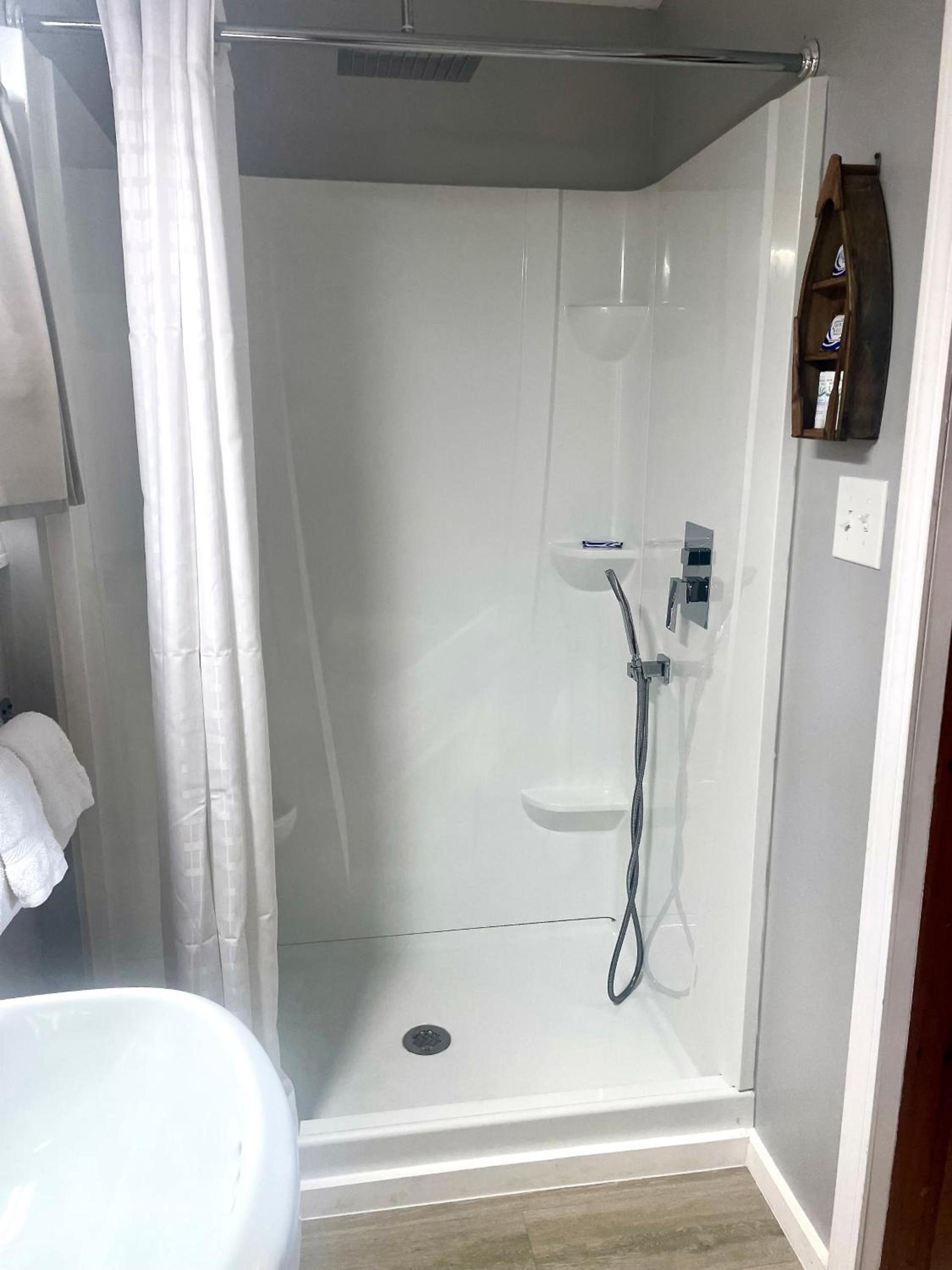 Kennebunkport Motor Lodge photo 19