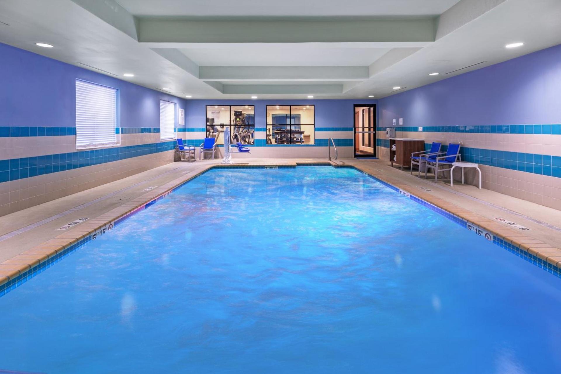 Holiday Inn Express Hotel & Suites Picayune by IHG photo 39