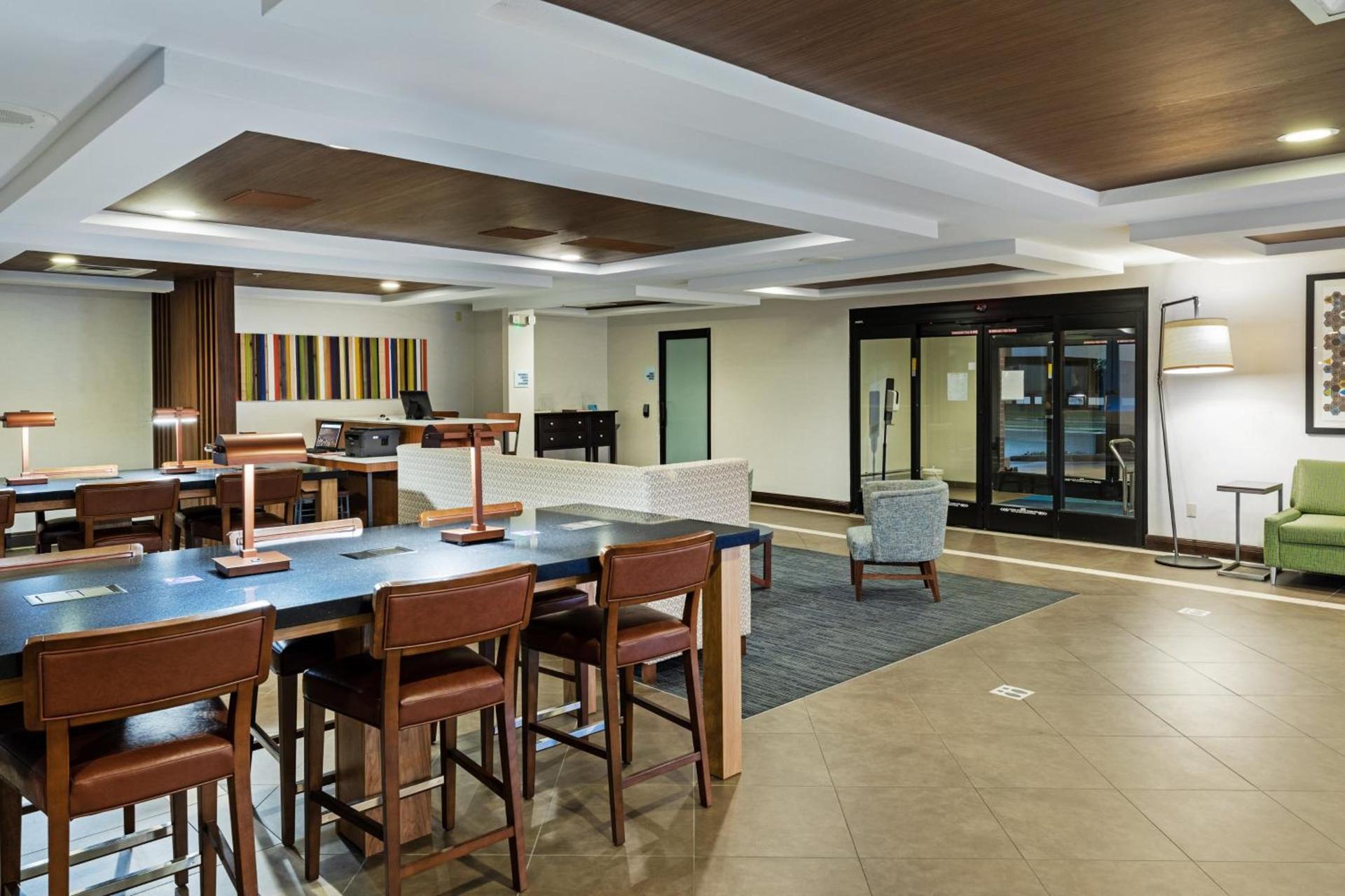 Holiday Inn Express Hotel & Suites Picayune by IHG photo 43