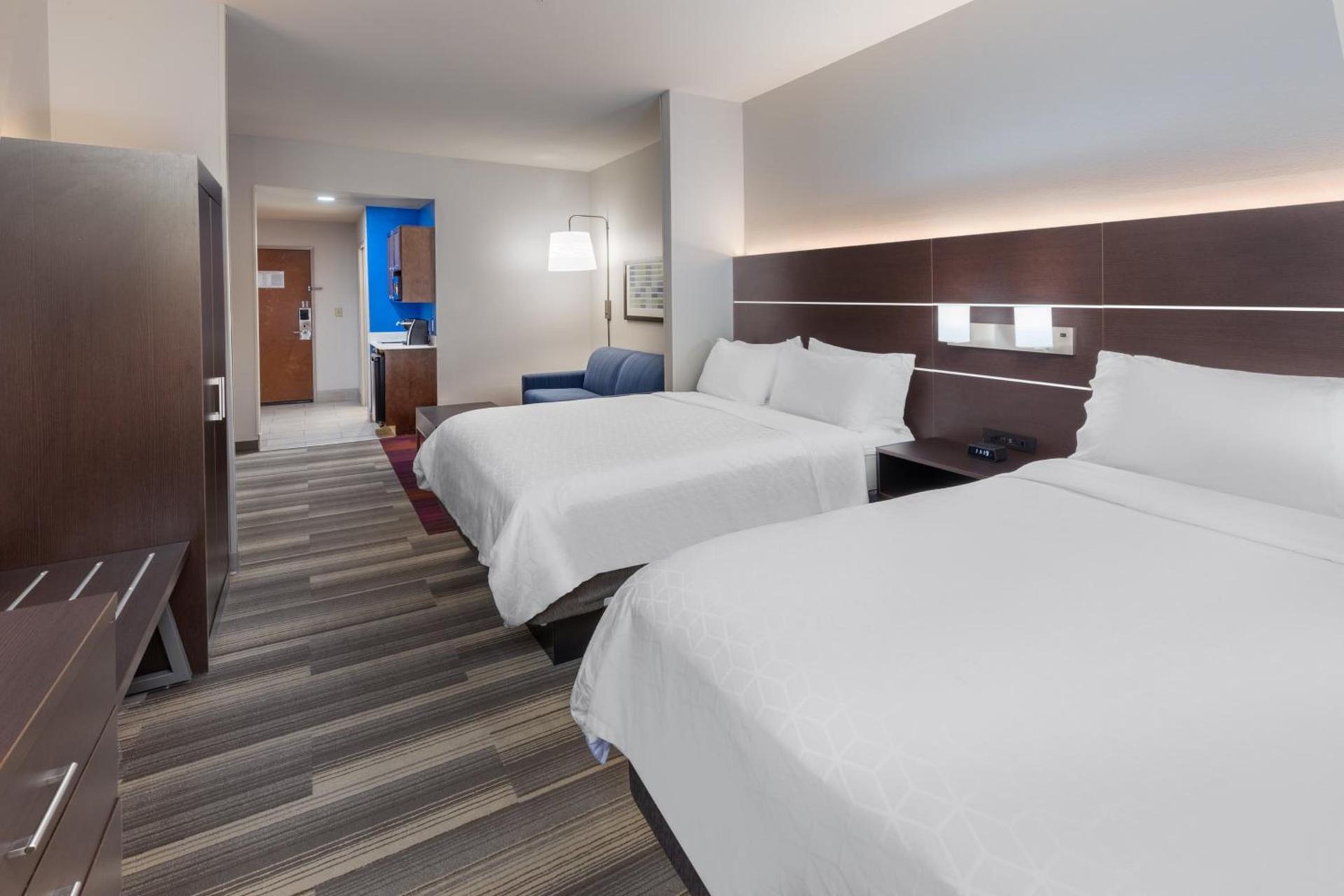 Holiday Inn Express Hotel & Suites Picayune by IHG photo 57