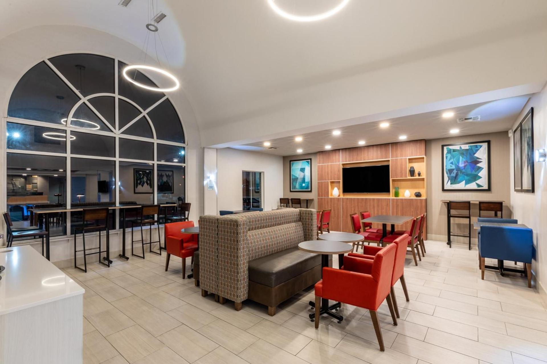 Holiday Inn Express Minden by IHG photo 22