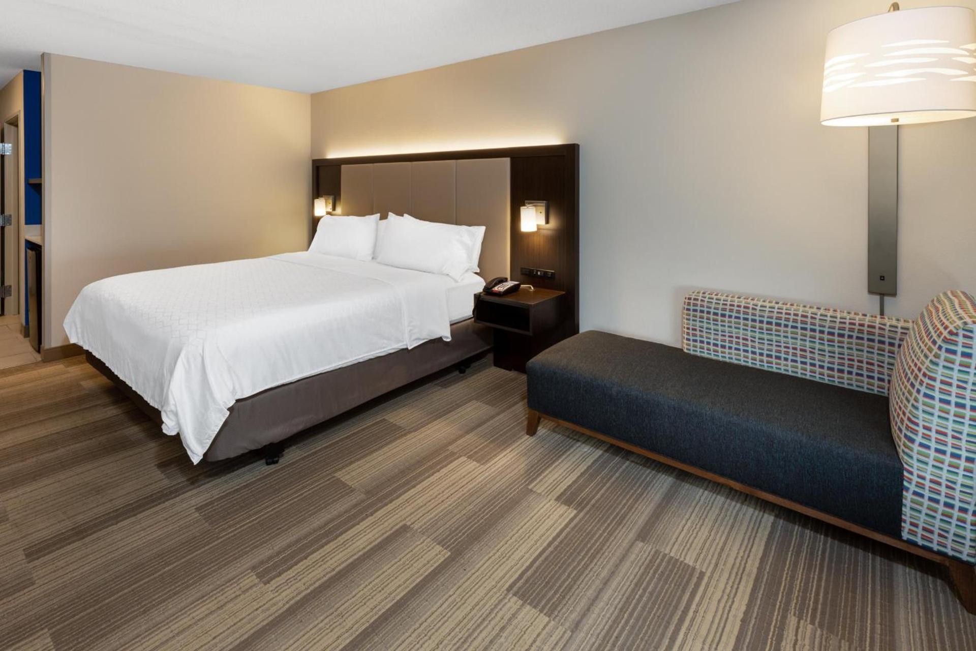 Holiday Inn Express Minden by IHG photo 49
