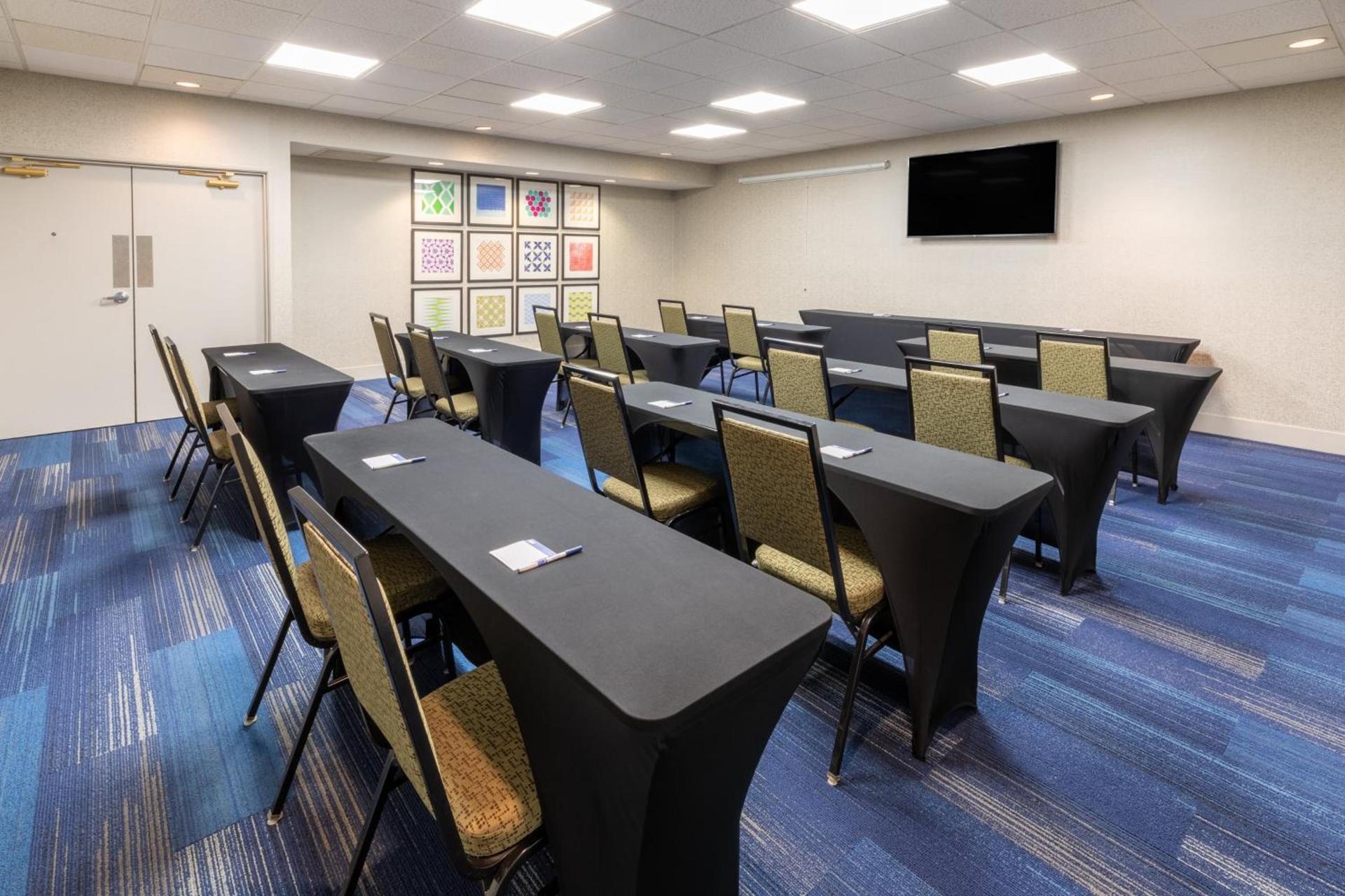 Holiday Inn Express Minden by IHG photo 37