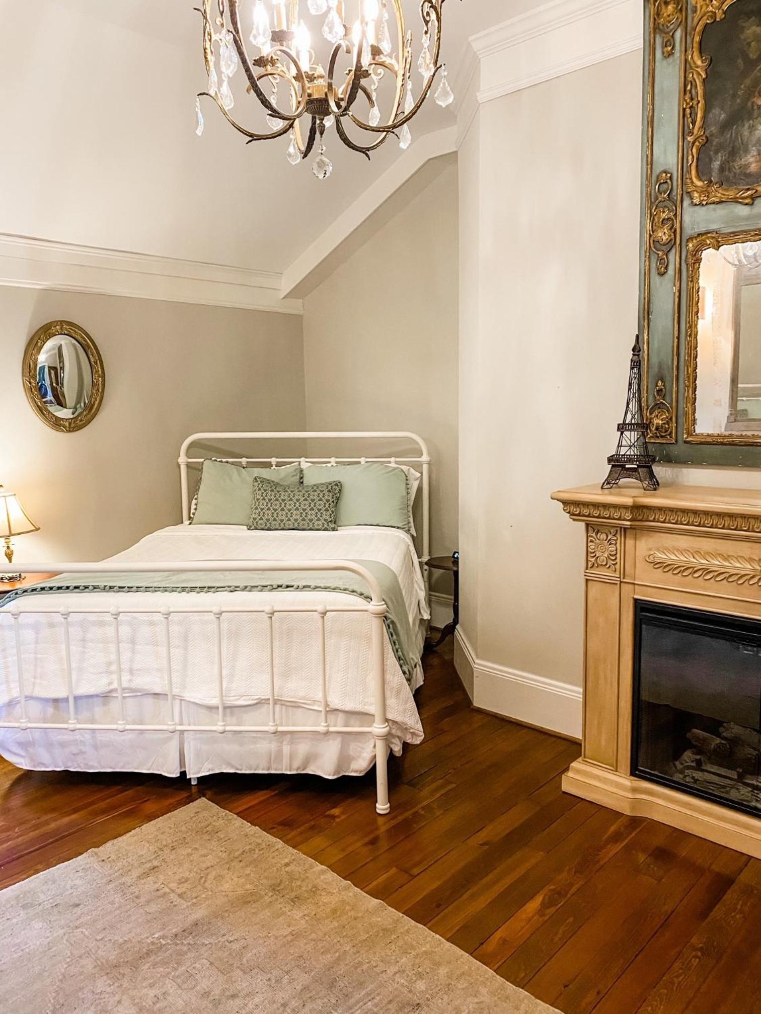 The Twelve Oaks Bed & Breakfast photo 26