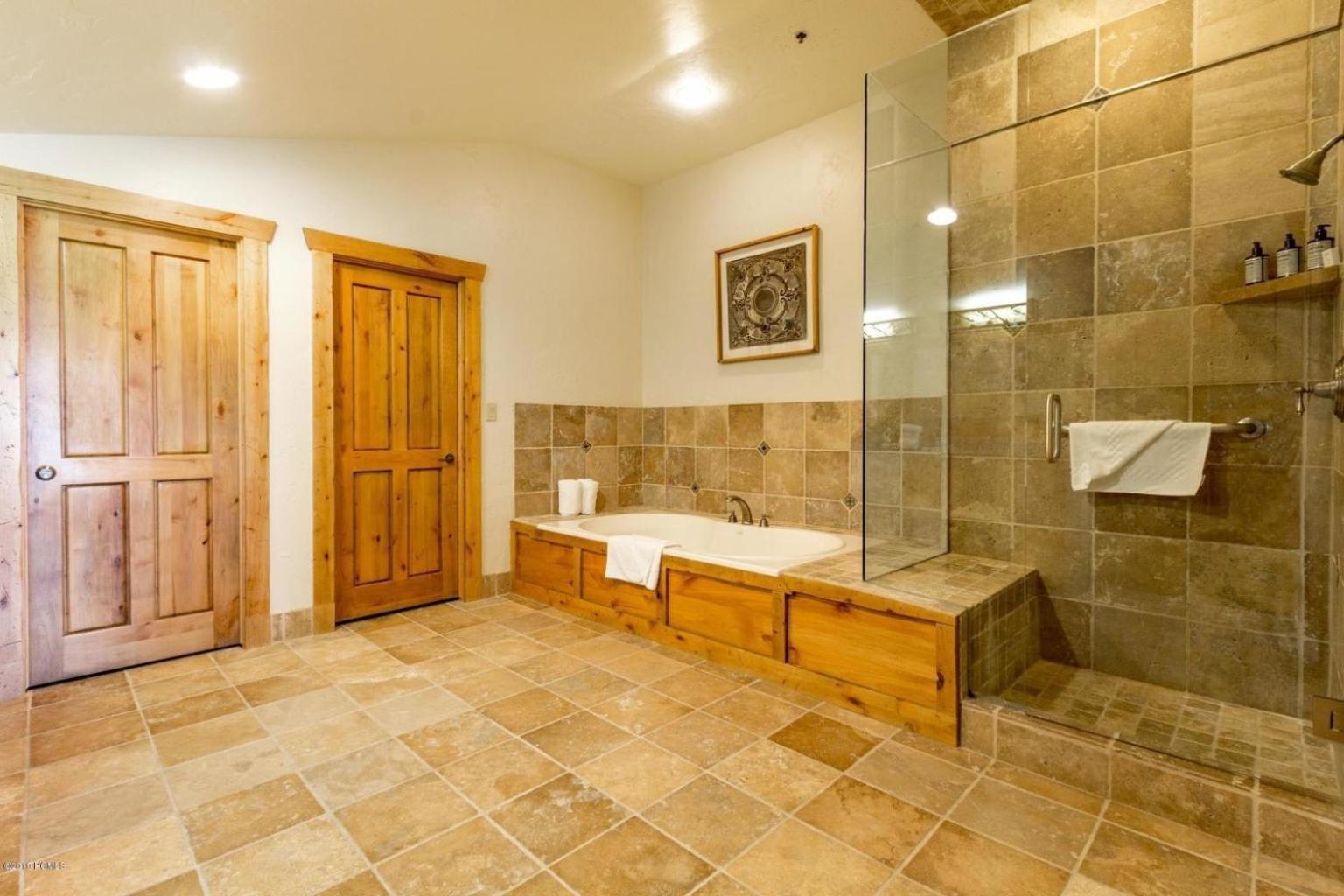 Grand Summit Hotel #702 Penthouse Ski-In, Ski-Out Corner Unit photo 31