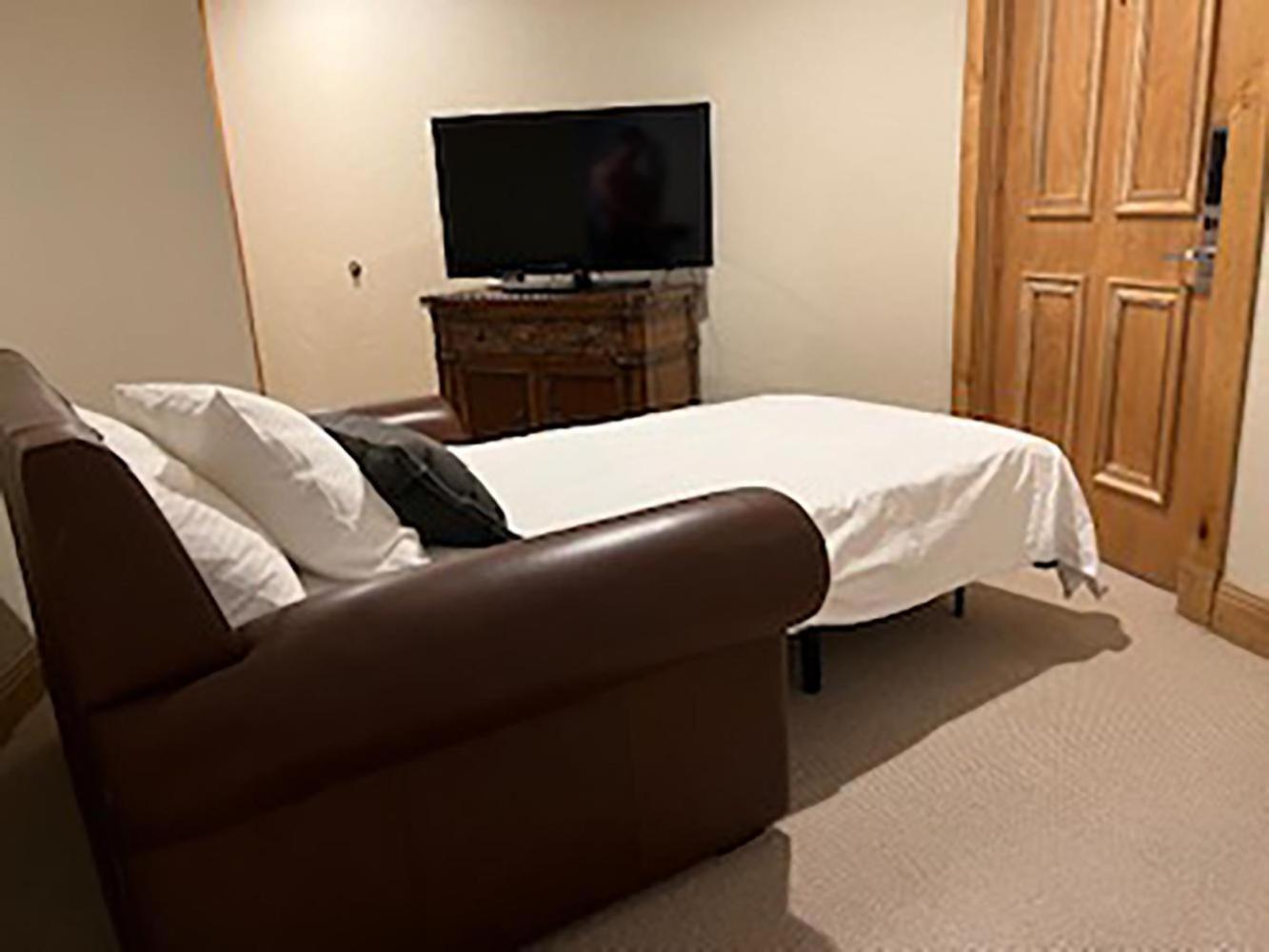 Grand Summit Hotel #702 Penthouse Ski-In, Ski-Out Corner Unit photo 15