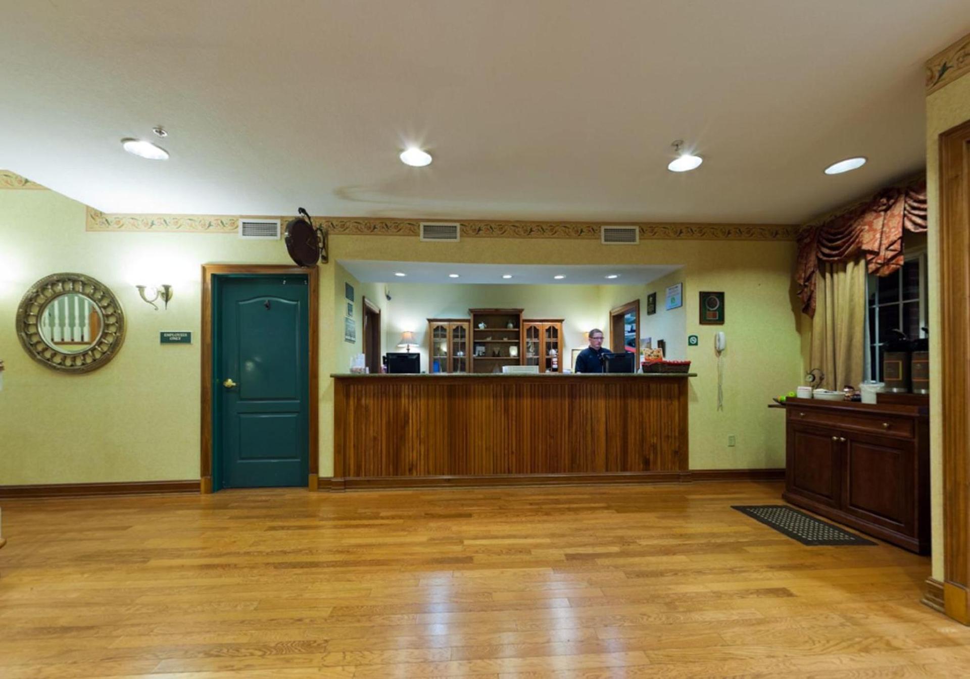 Wingate Suites By Wyndham Mansfield Ontario photo 12