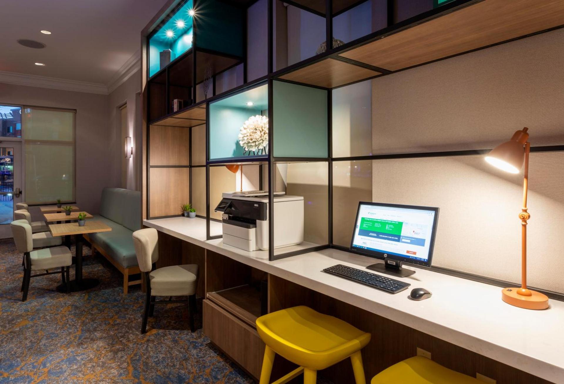 Holiday Inn Hotel & Suites Maple Grove Northwest Minneapolis-Arbor Lakes by IHG photo 12