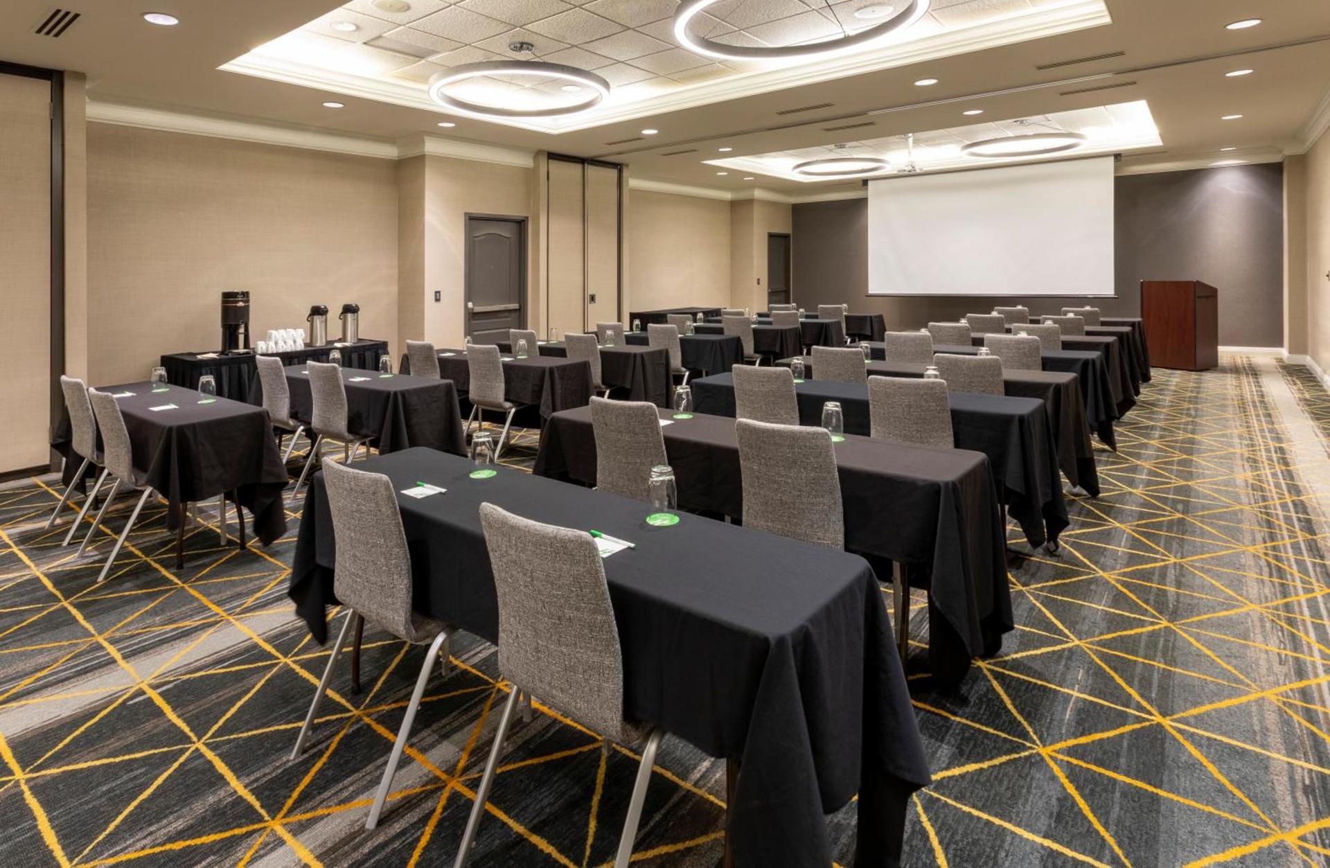 Holiday Inn Hotel & Suites Maple Grove Northwest Minneapolis-Arbor Lakes by IHG photo 58