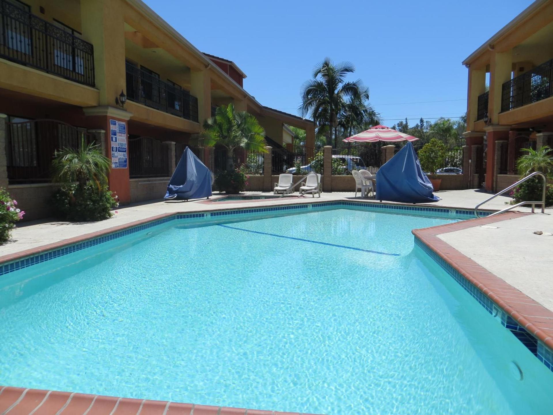 Azusa Inn photo 4