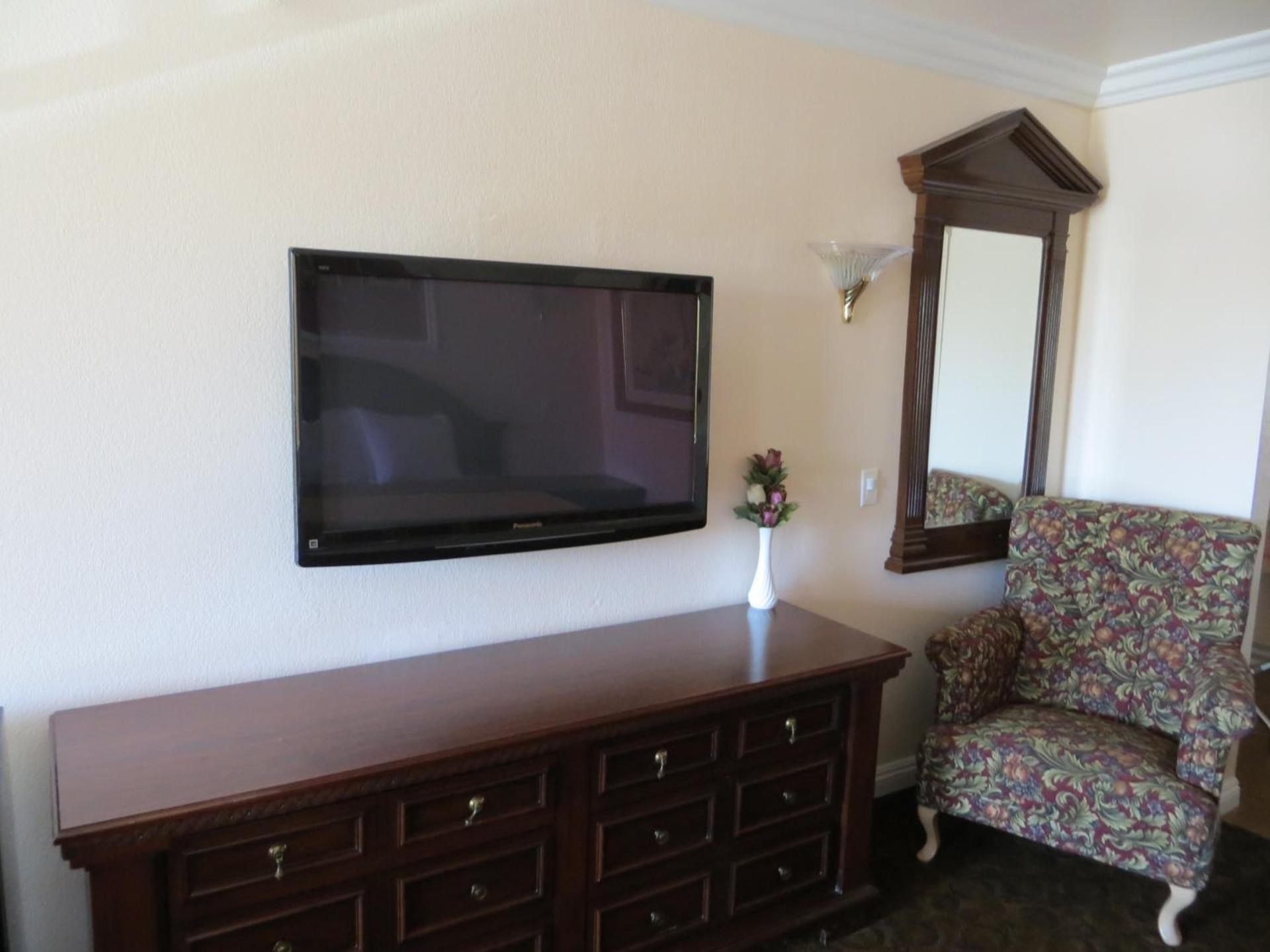 Azusa Inn photo 32