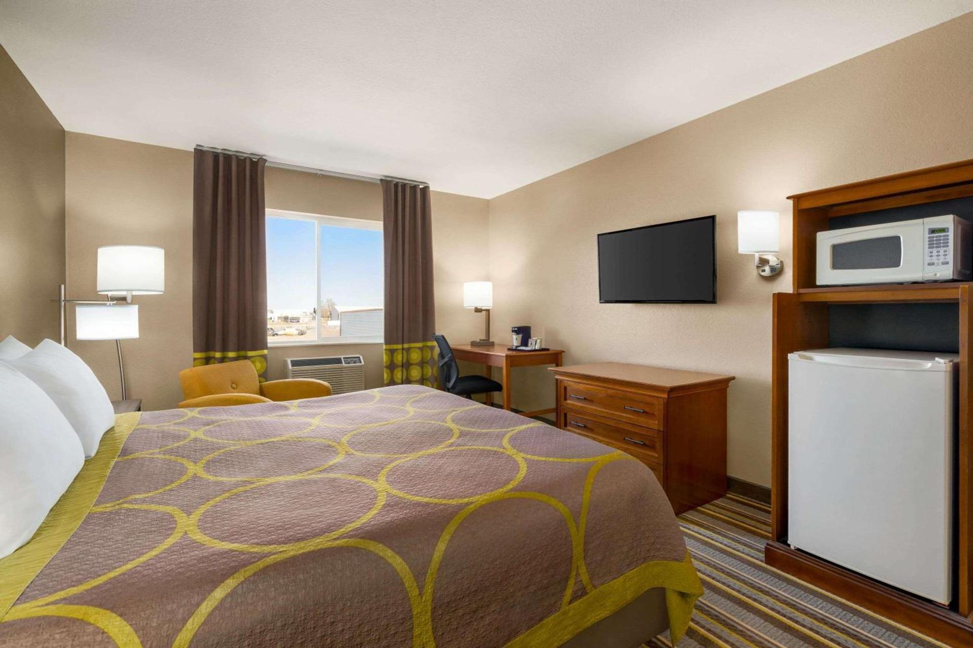 Super 8 by Wyndham Liberal KS photo 31