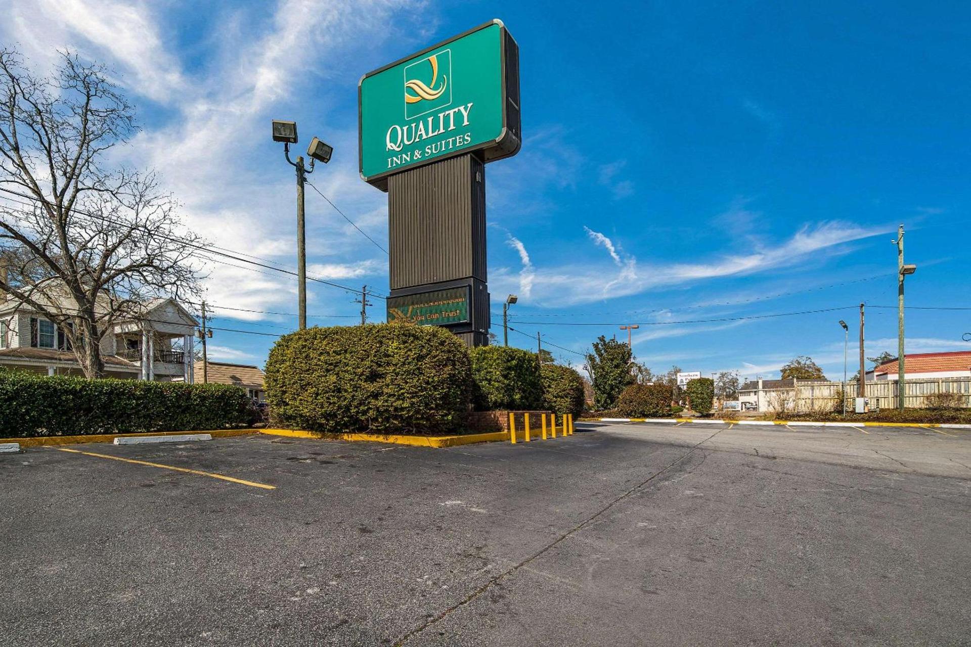 Quality Inn & Suites Conference Center Statesboro Historic District photo 32