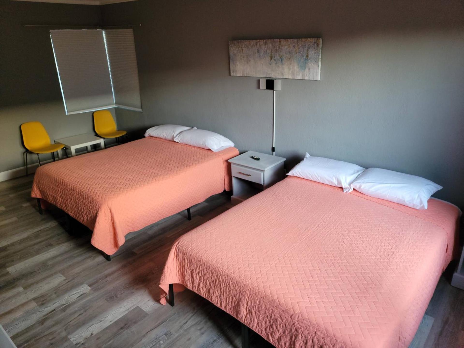Travel Inn Fort Pierce photo 2