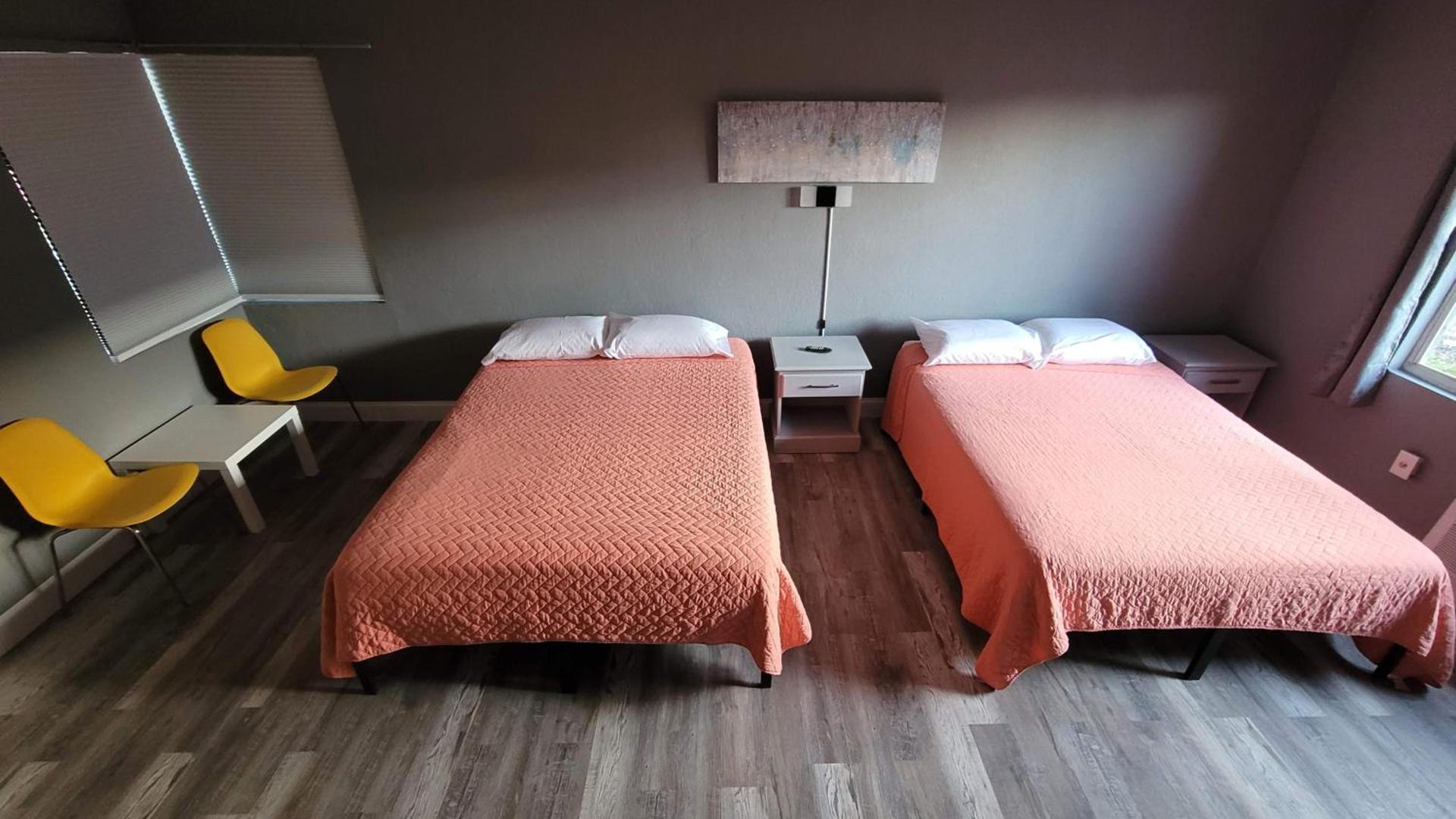 Travel Inn Fort Pierce photo 4