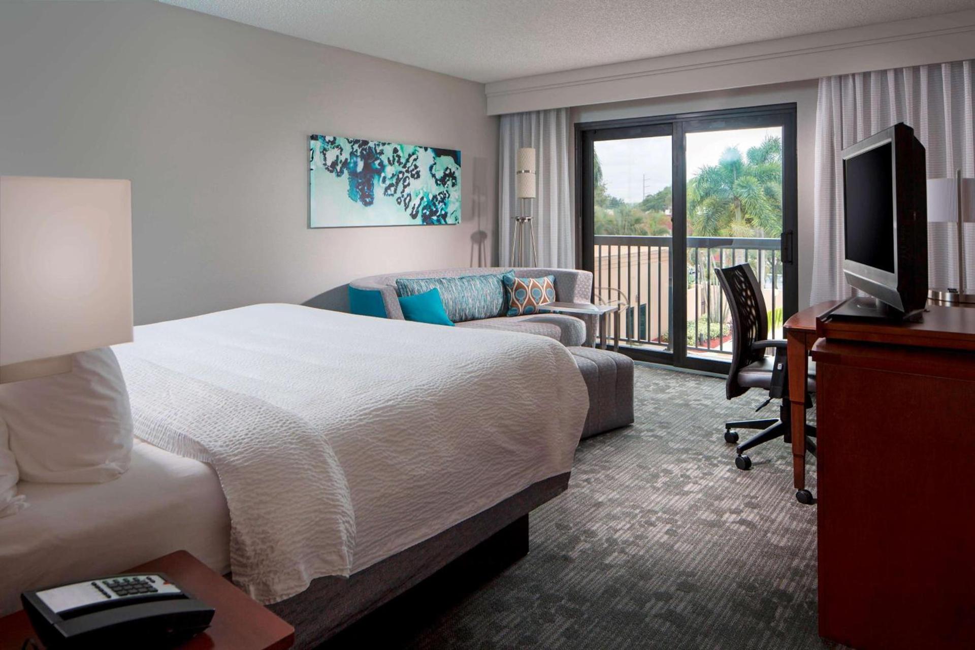 Sonesta Select Boca Raton Town Center photo 9