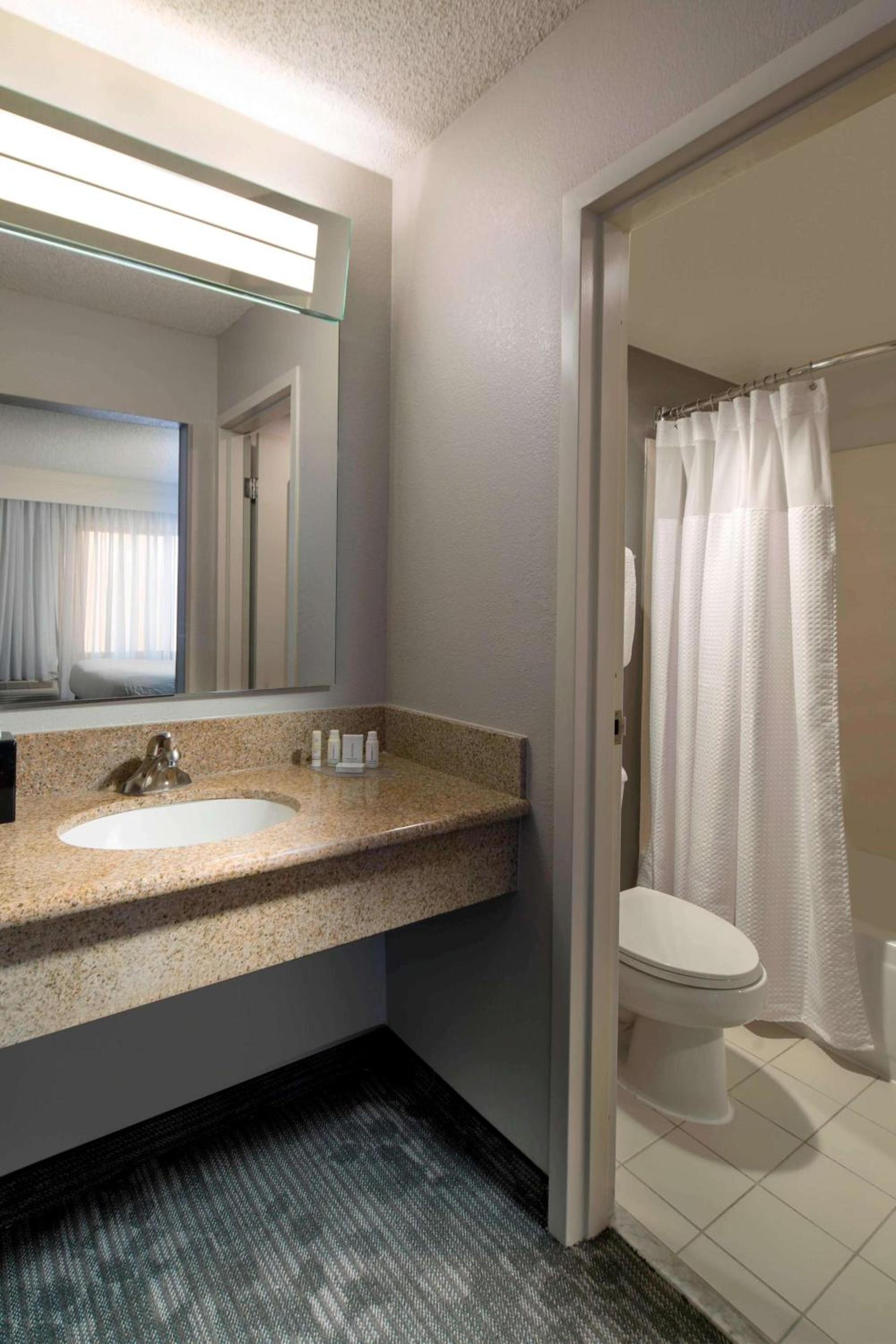 Sonesta Select Boca Raton Town Center photo 19