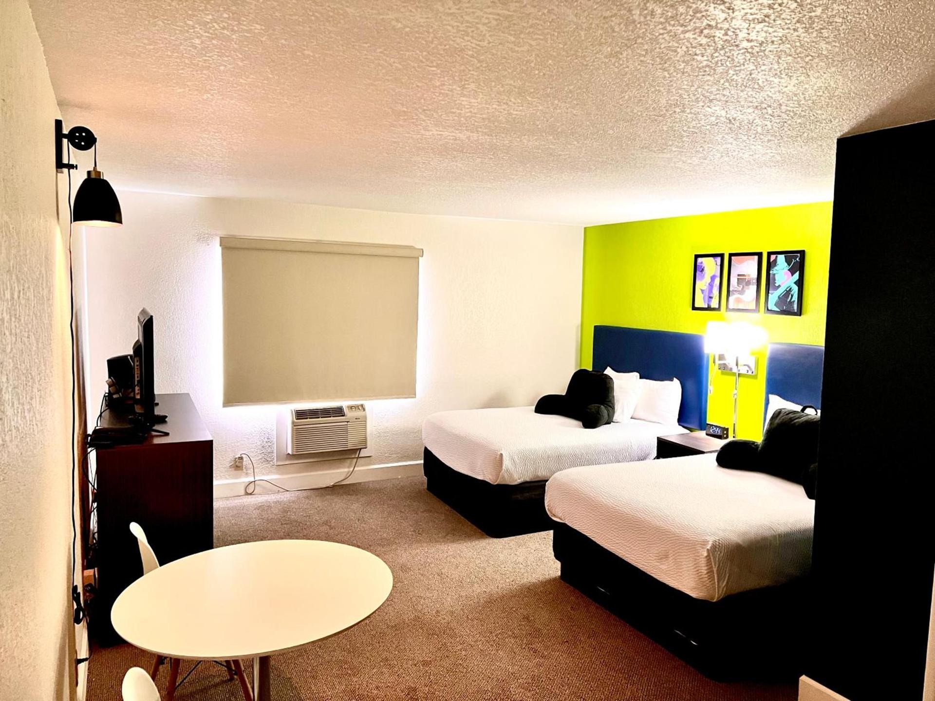 Signature Inn Eugene photo 26