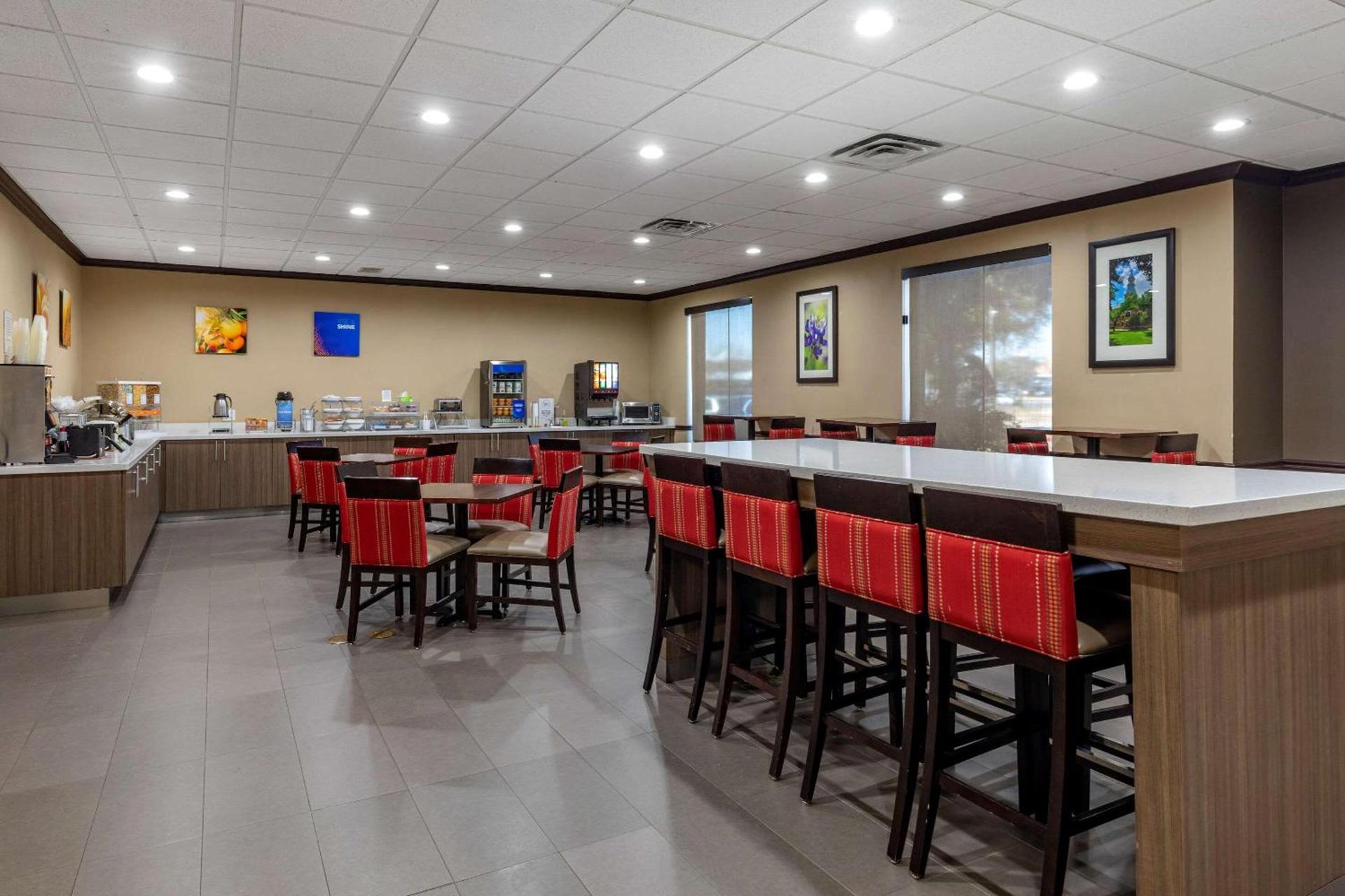 Comfort Suites Waco Near University Area photo 27