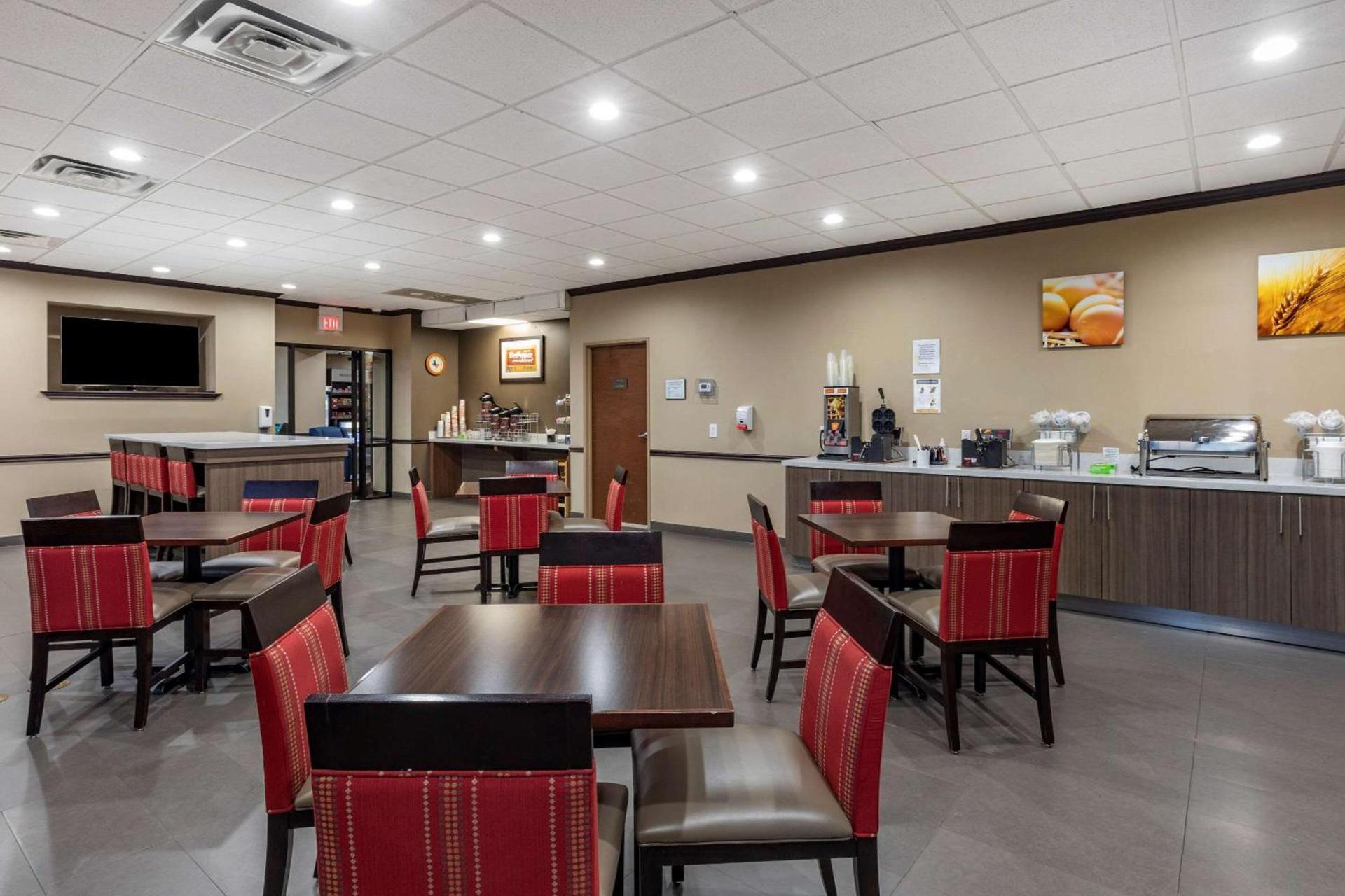 Comfort Suites Waco Near University Area photo 29
