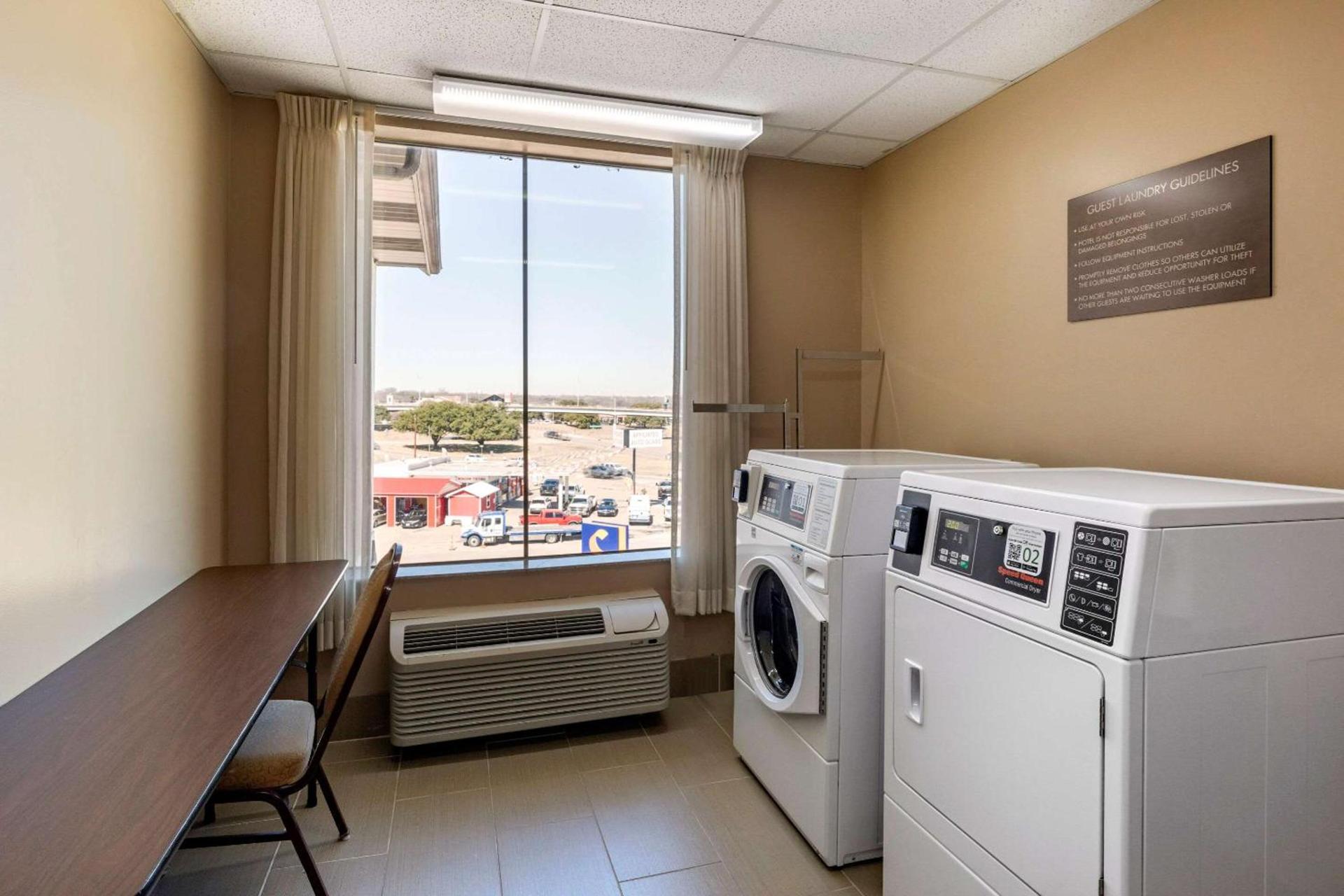 Comfort Suites Waco Near University Area photo 30