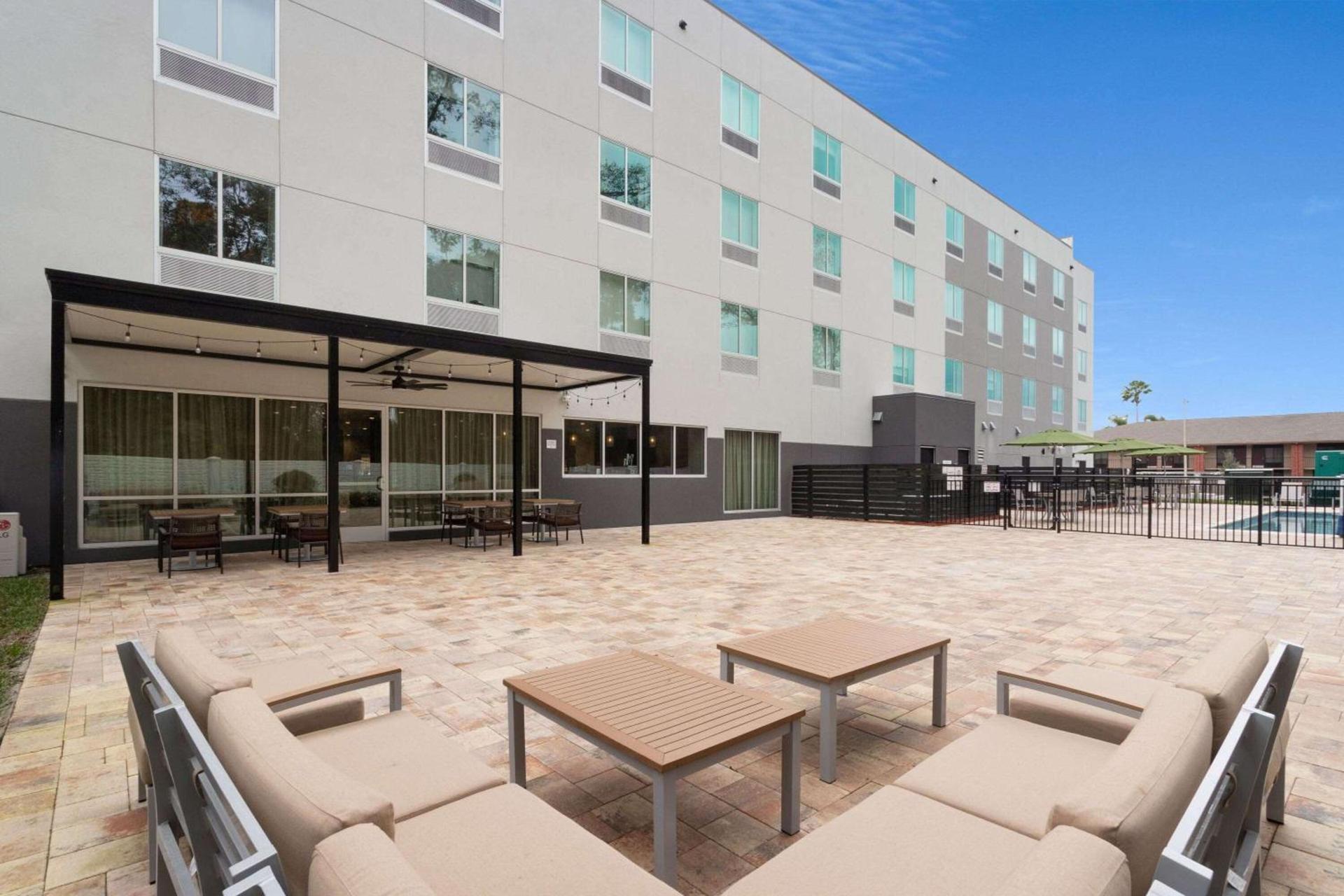 Wyndham Garden Orlando Airport - Free Airport Shuttle photo 27