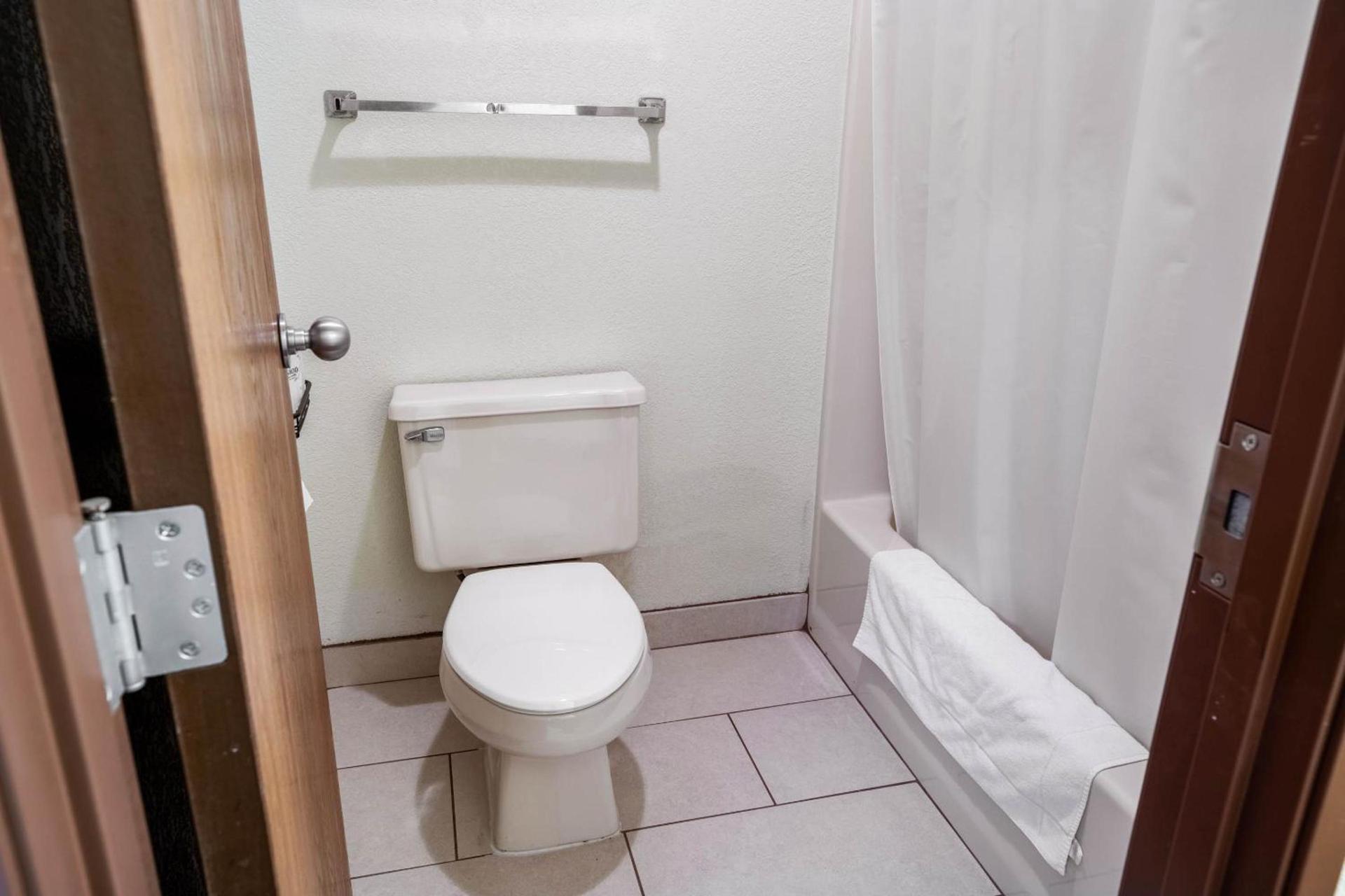 OYO Hotel Chesaning Route 52 & Hwy 57 photo 75