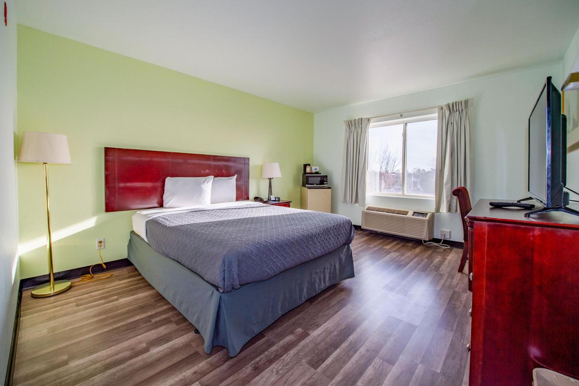 Rodeway Inn Central Colorado Springs photo 42