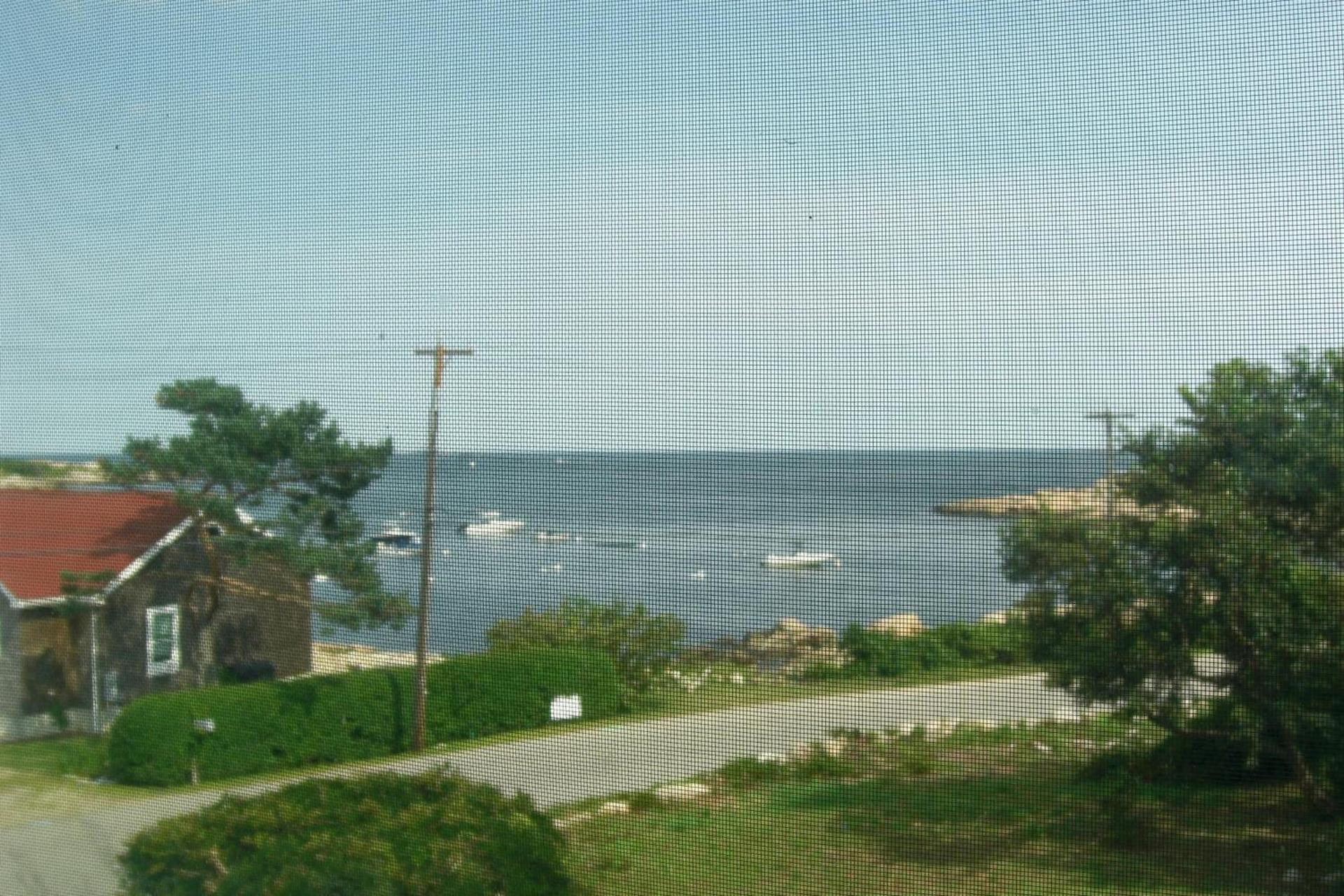 Seafarer Inn photo 25