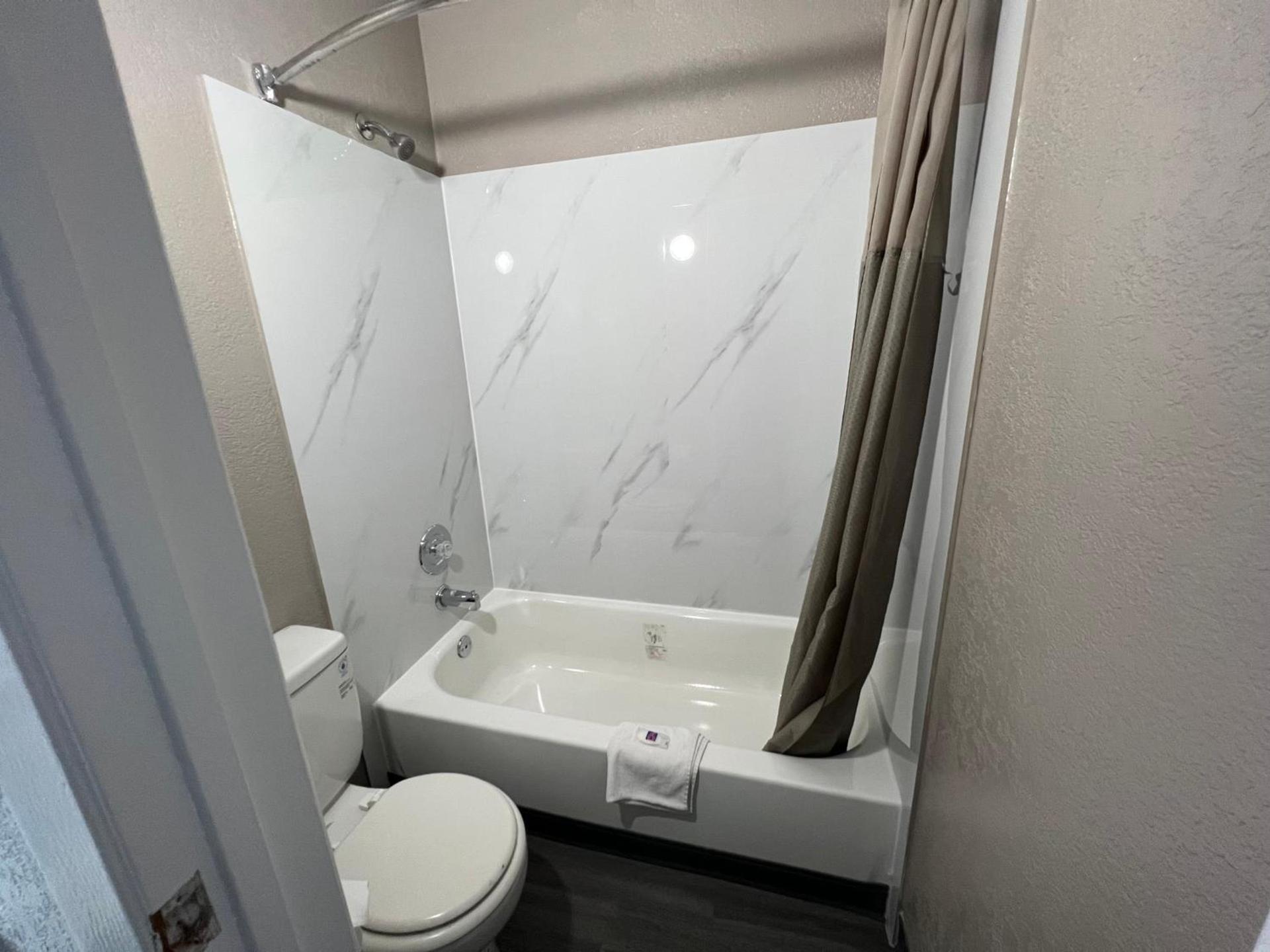 Motel 6-Altoona, IA - Des Moines East photo 29