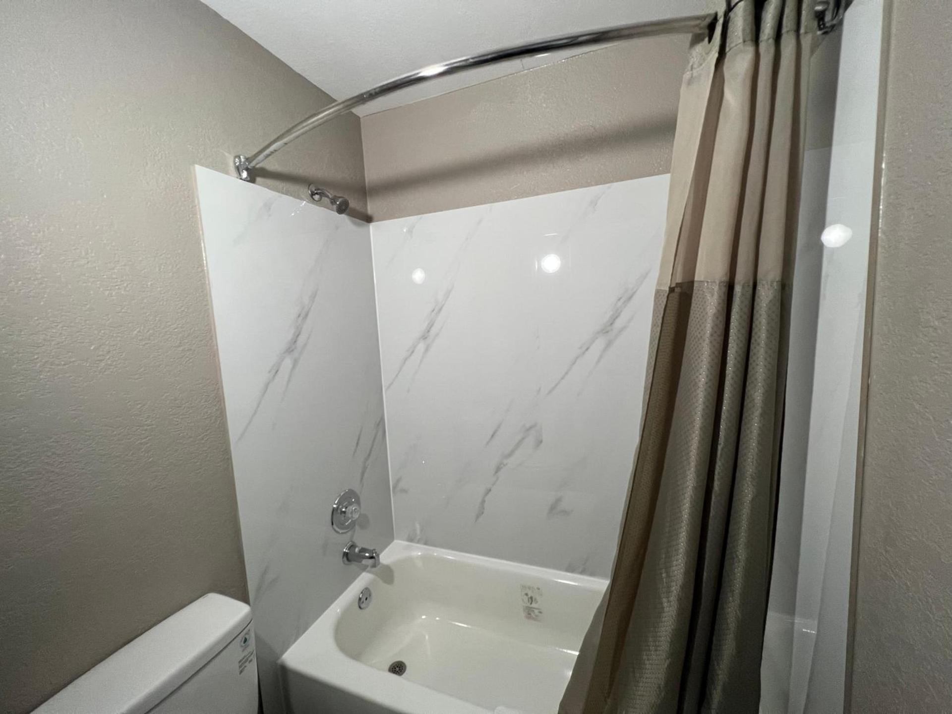 Motel 6-Altoona, IA - Des Moines East photo 31