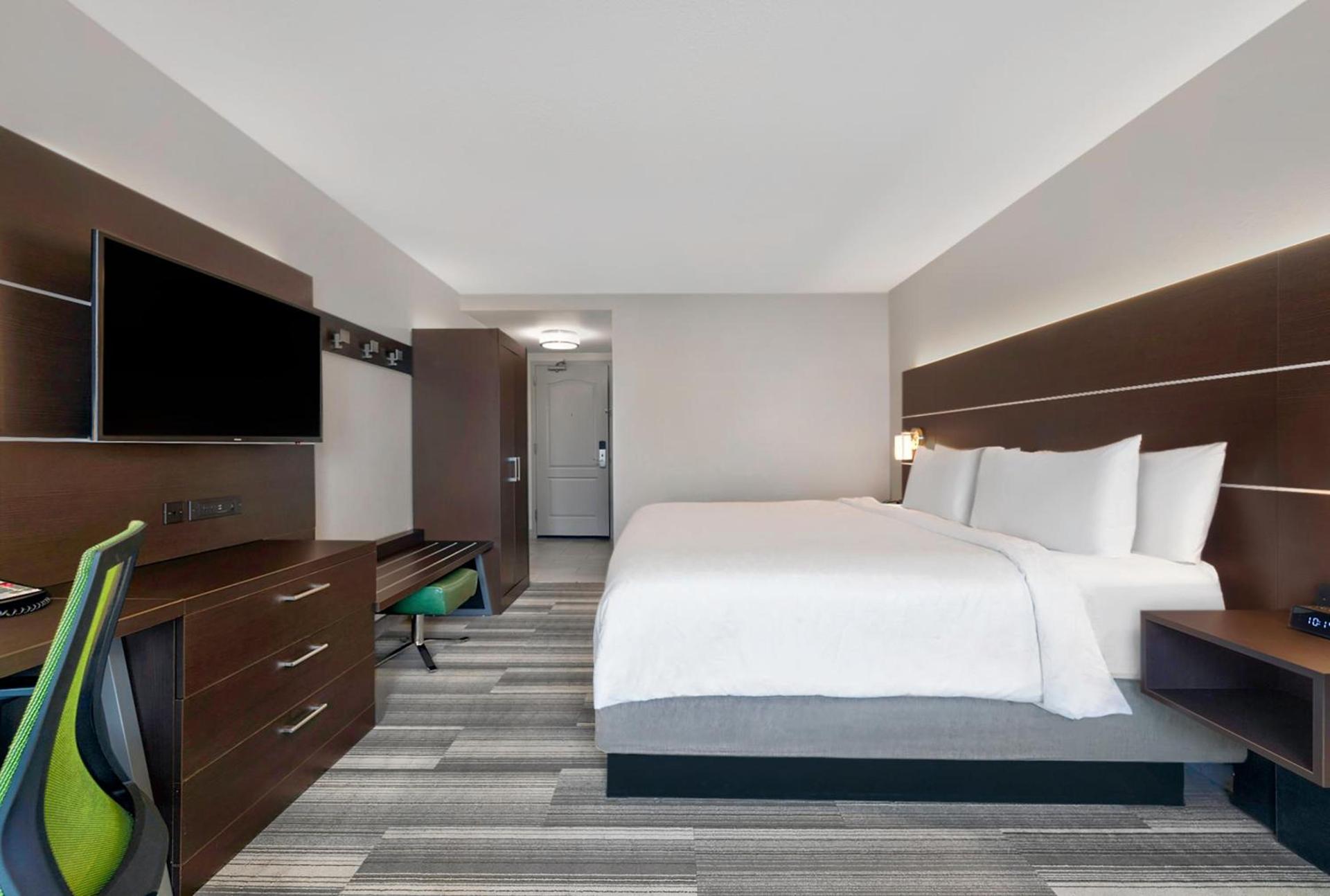 Holiday Inn Express Hotel & Suites Kansas City - Grandview by IHG photo 56