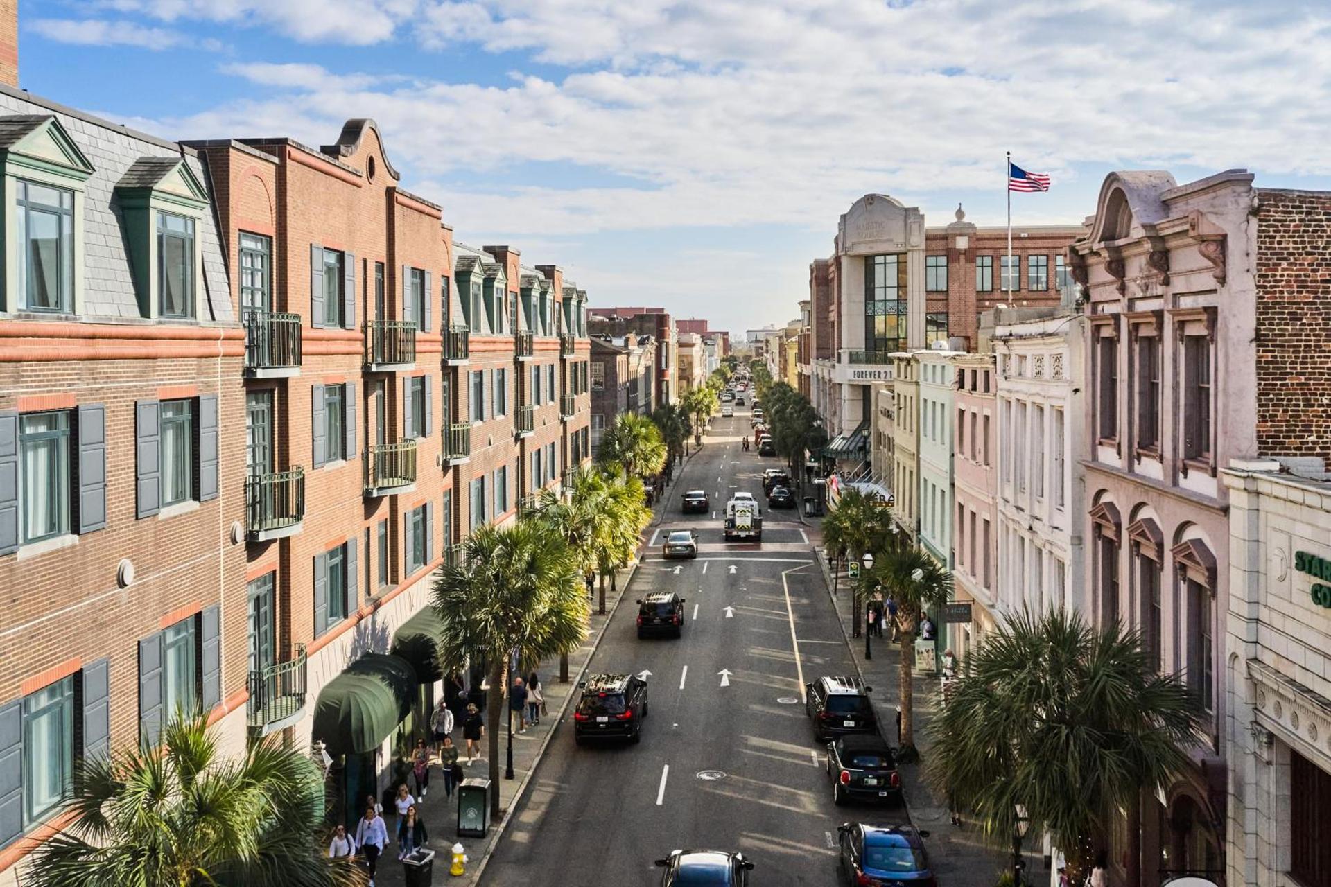 The Charleston Place — hotel in Charleston