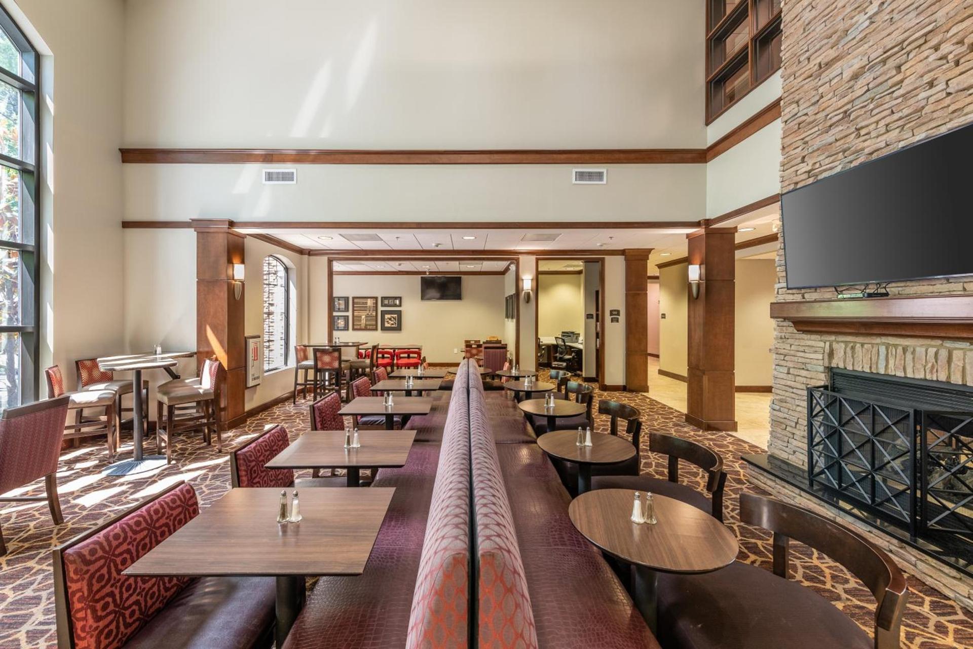 Staybridge Suites North Charleston by IHG photo 62