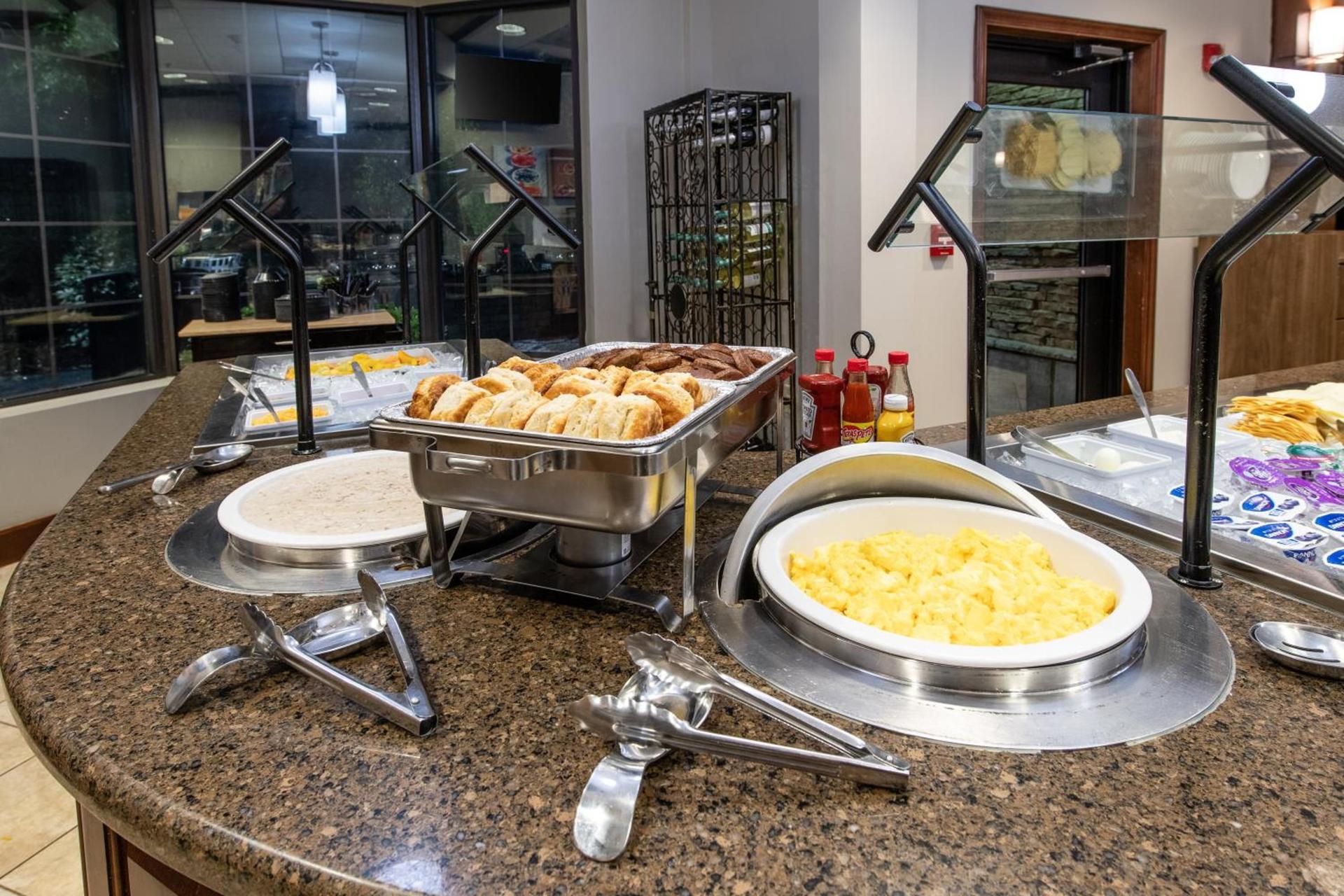 Staybridge Suites North Charleston by IHG photo 95