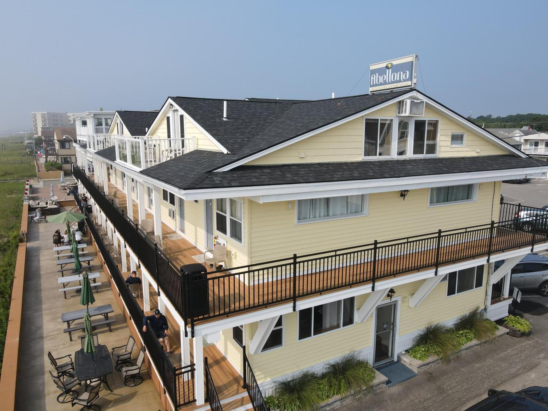 Abellona Inn & Suites photo 46