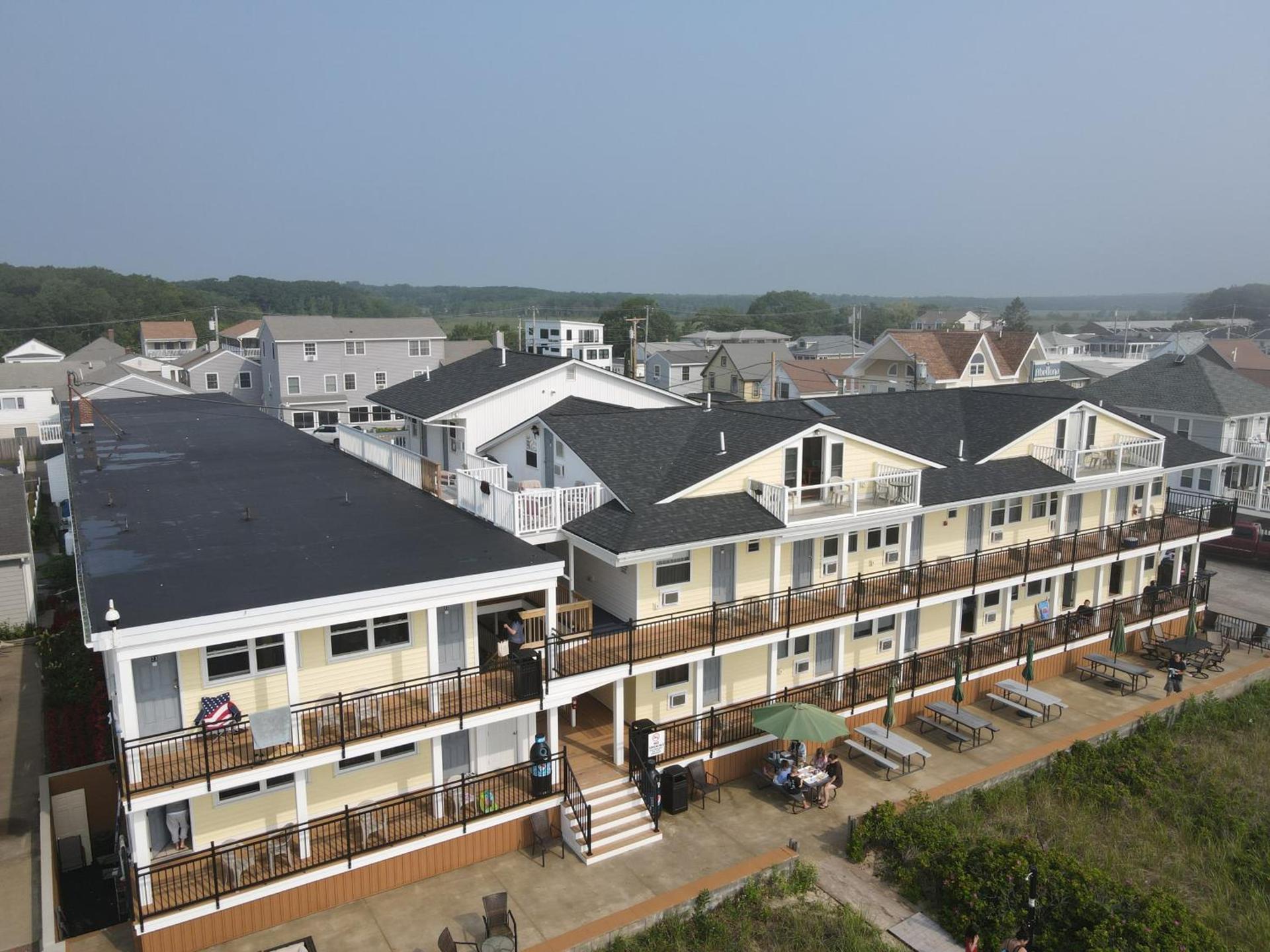Abellona Inn & Suites photo 58