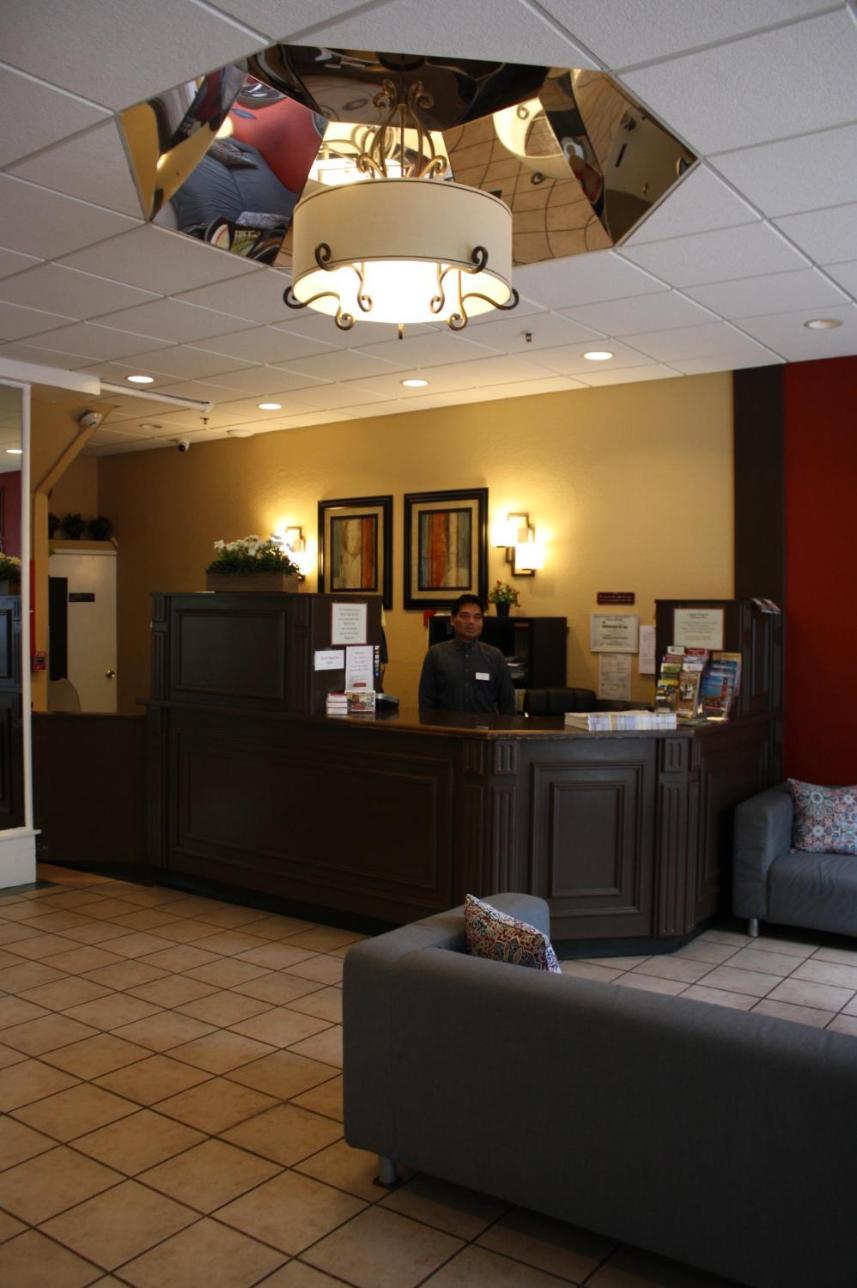 SF Plaza Hotel photo 28