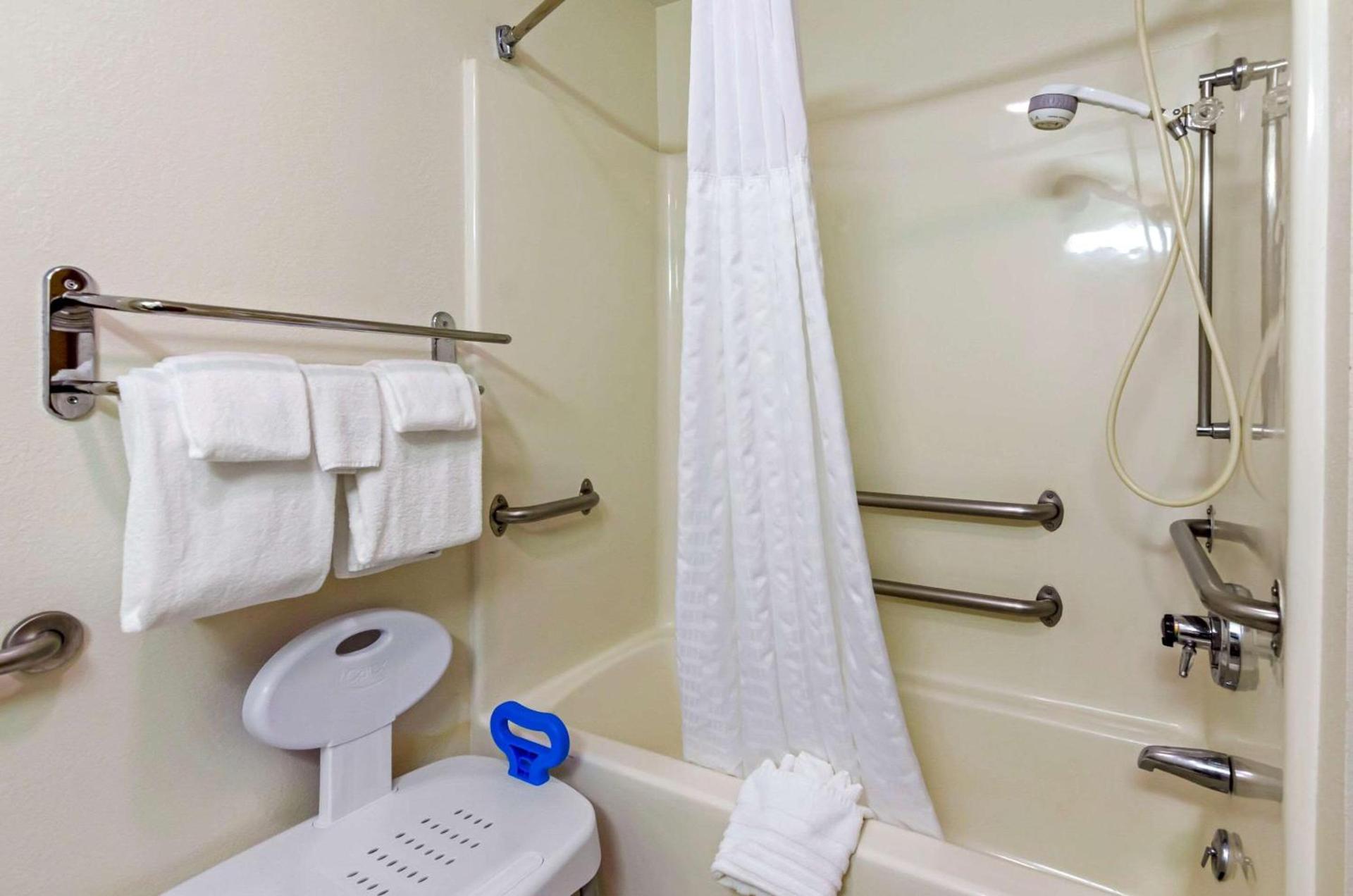 Comfort Inn Atkins-Marion I-81 photo 17