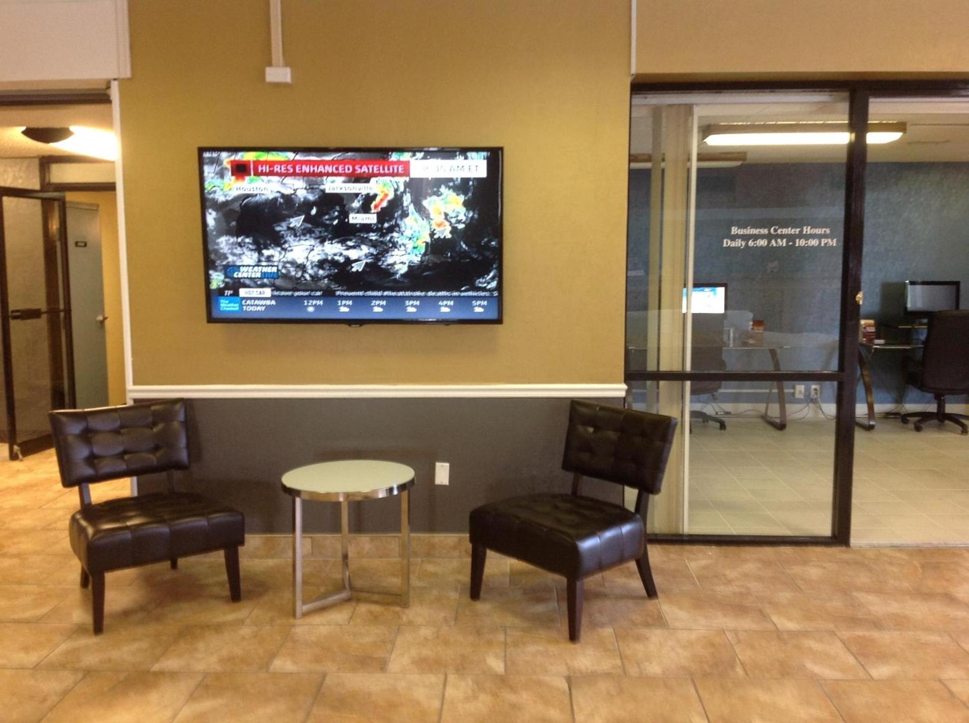 Baymont by Wyndham Salem Roanoke Area photo 15