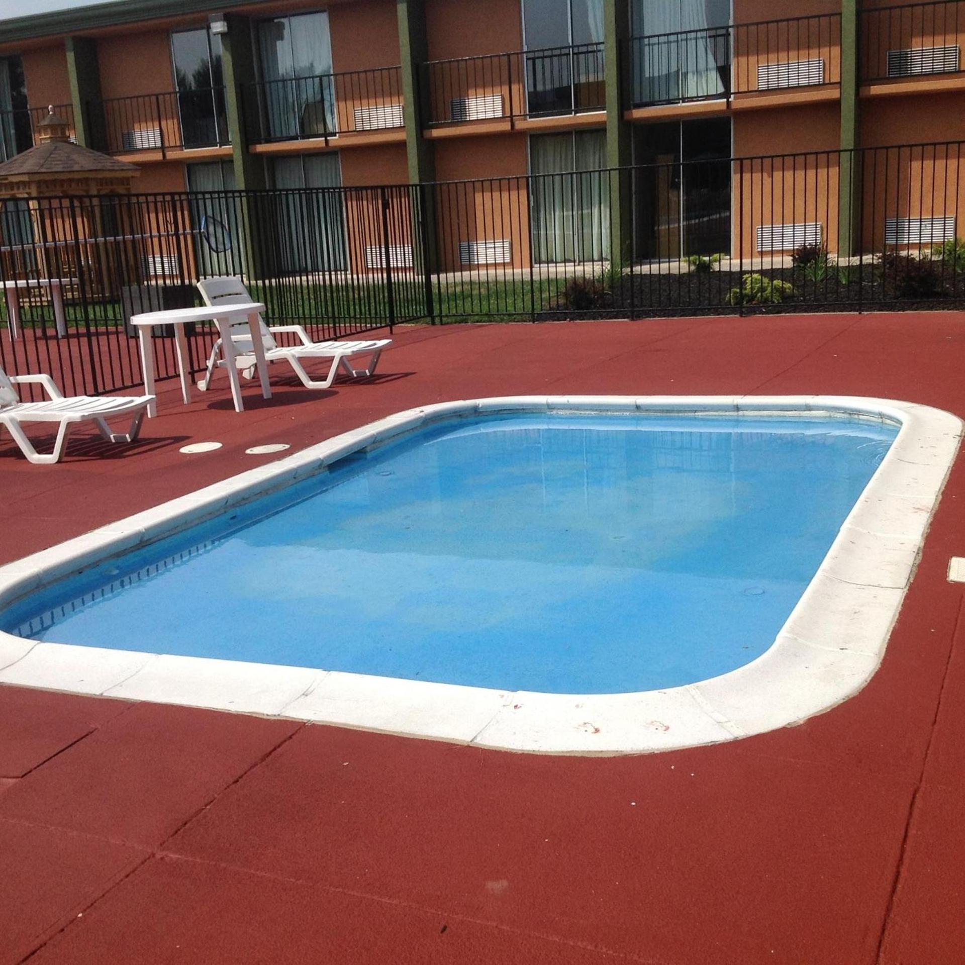 Baymont by Wyndham Salem Roanoke Area photo 7