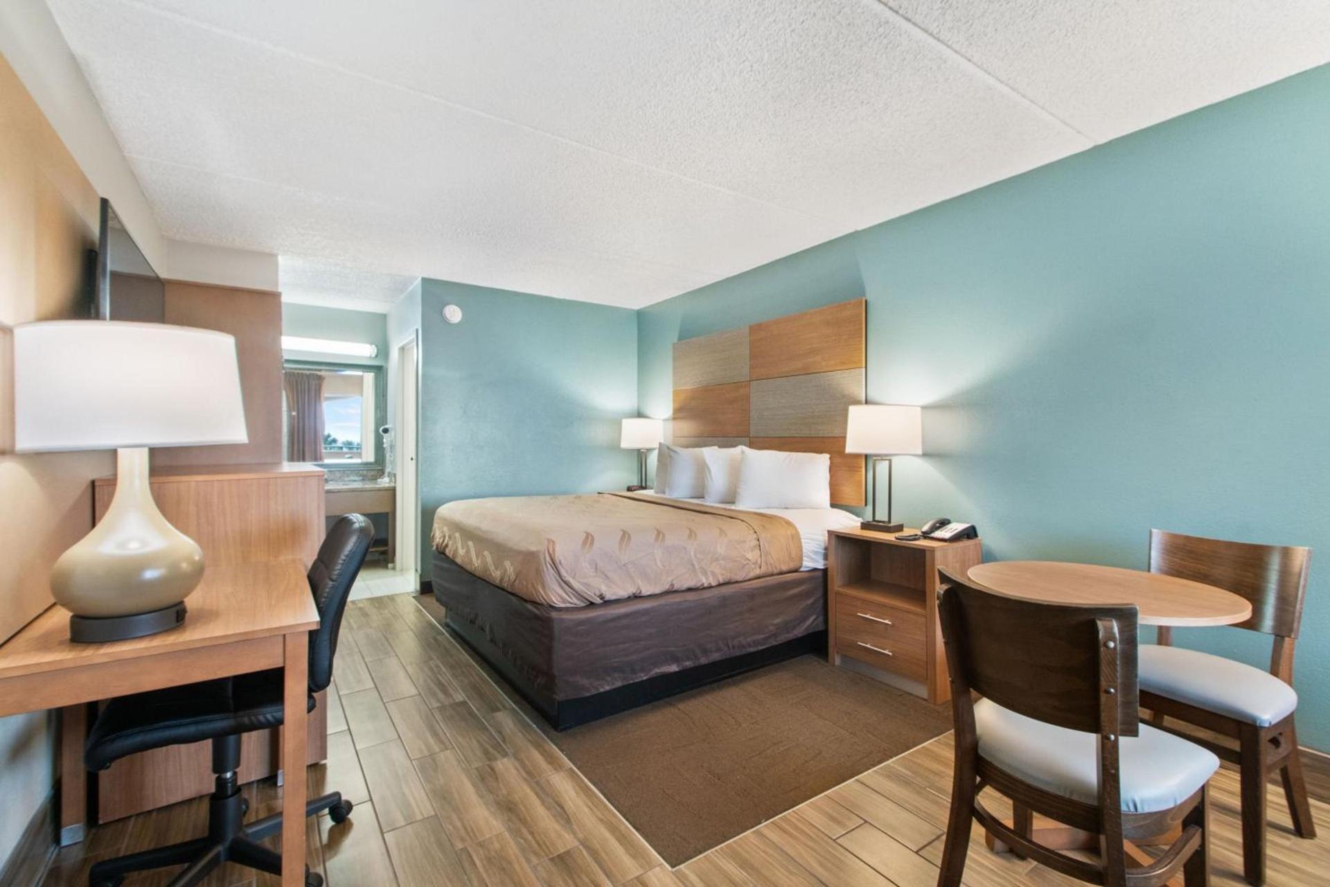 Beachfront Palms Resort Galveston, an Ascend Collection Hotel photo 28
