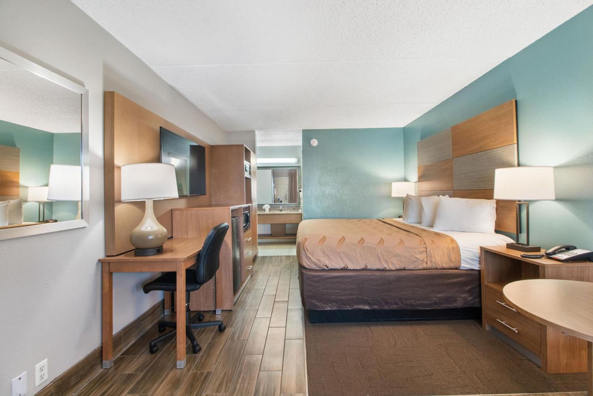 Beachfront Palms Resort Galveston, an Ascend Collection Hotel photo 27