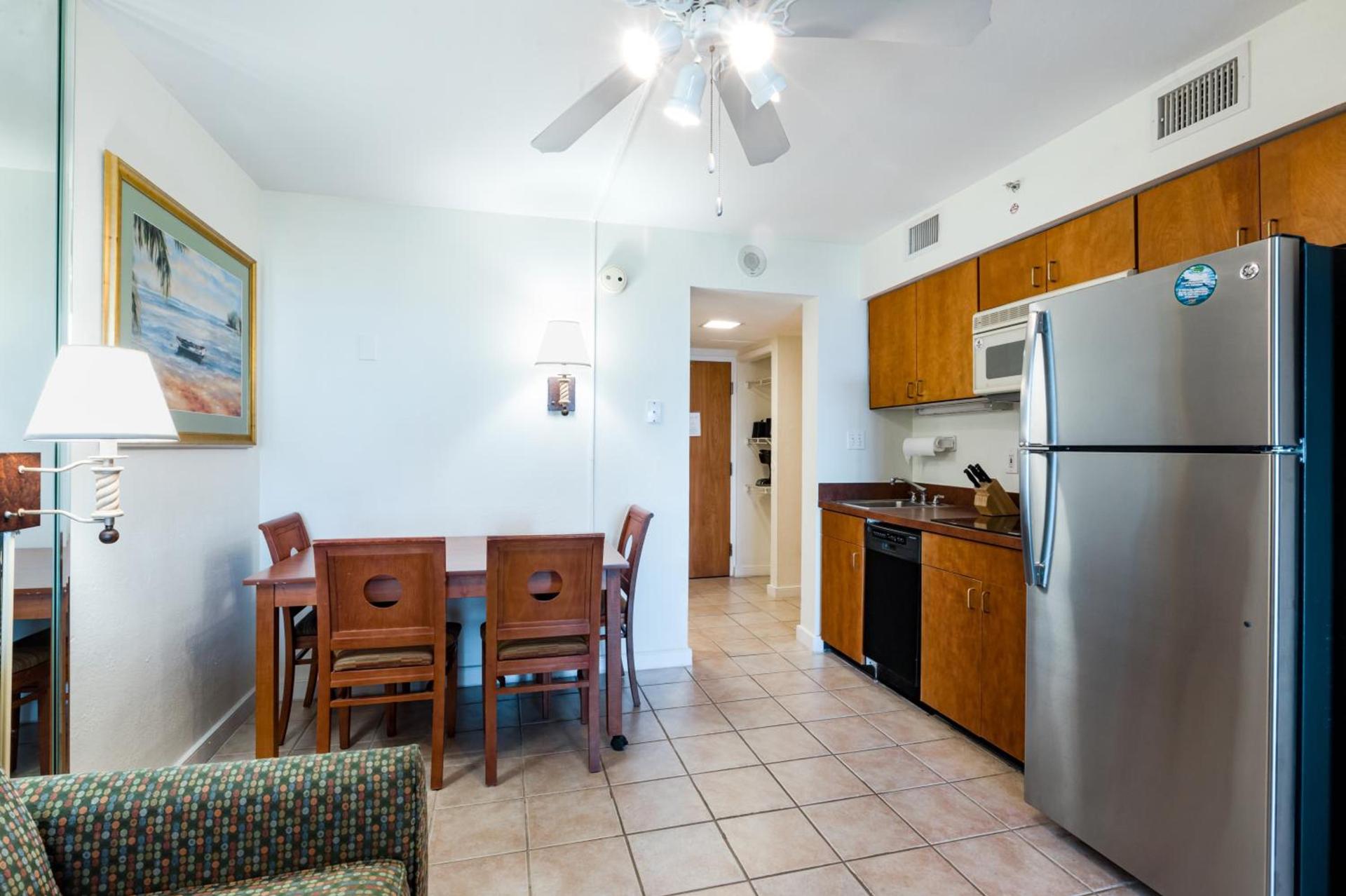 Ocean Sands Resort, Oceanfront, Virginia Beach by Vacatia photo 38