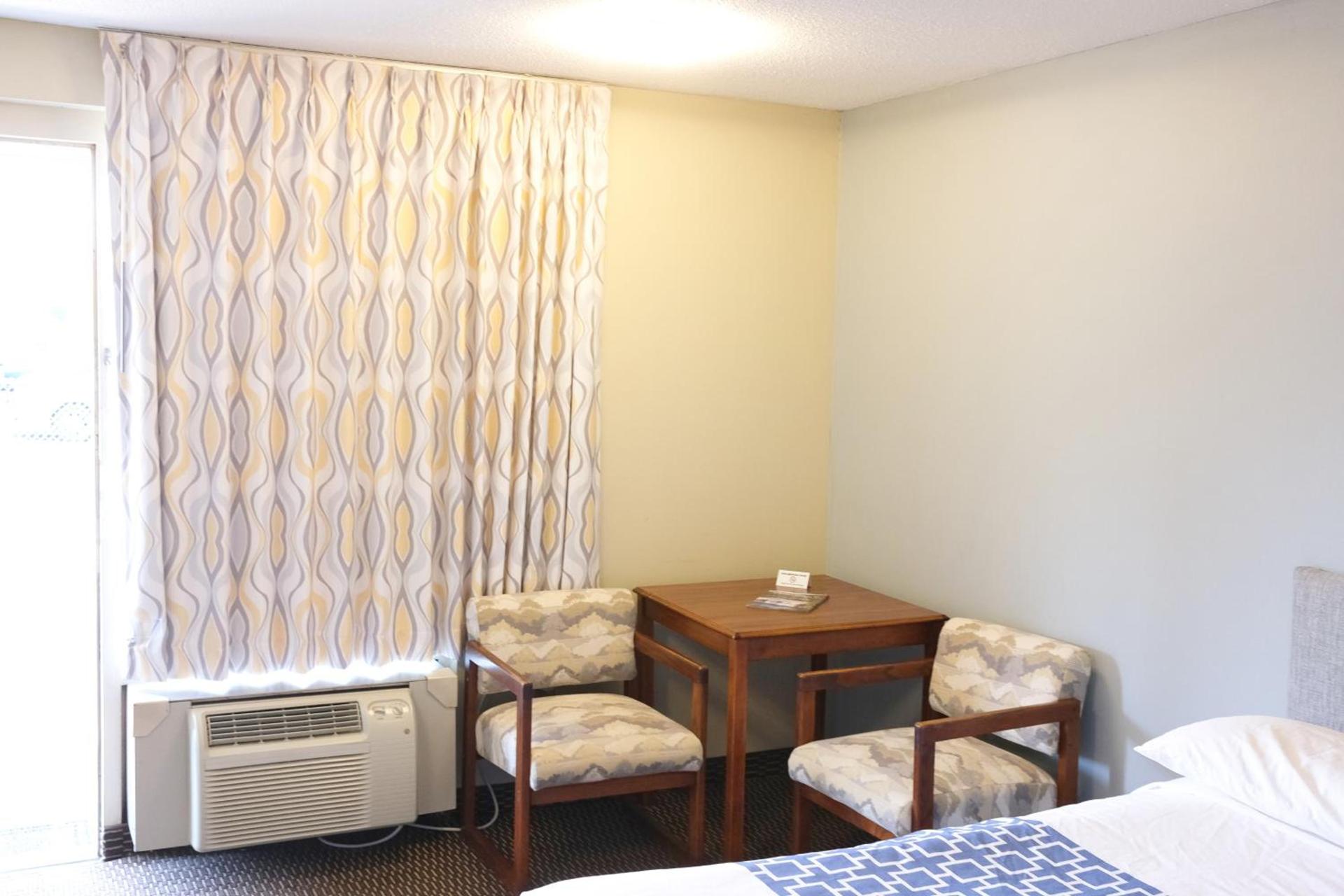Regency Inn of Eddyville Kuttawa photo 43