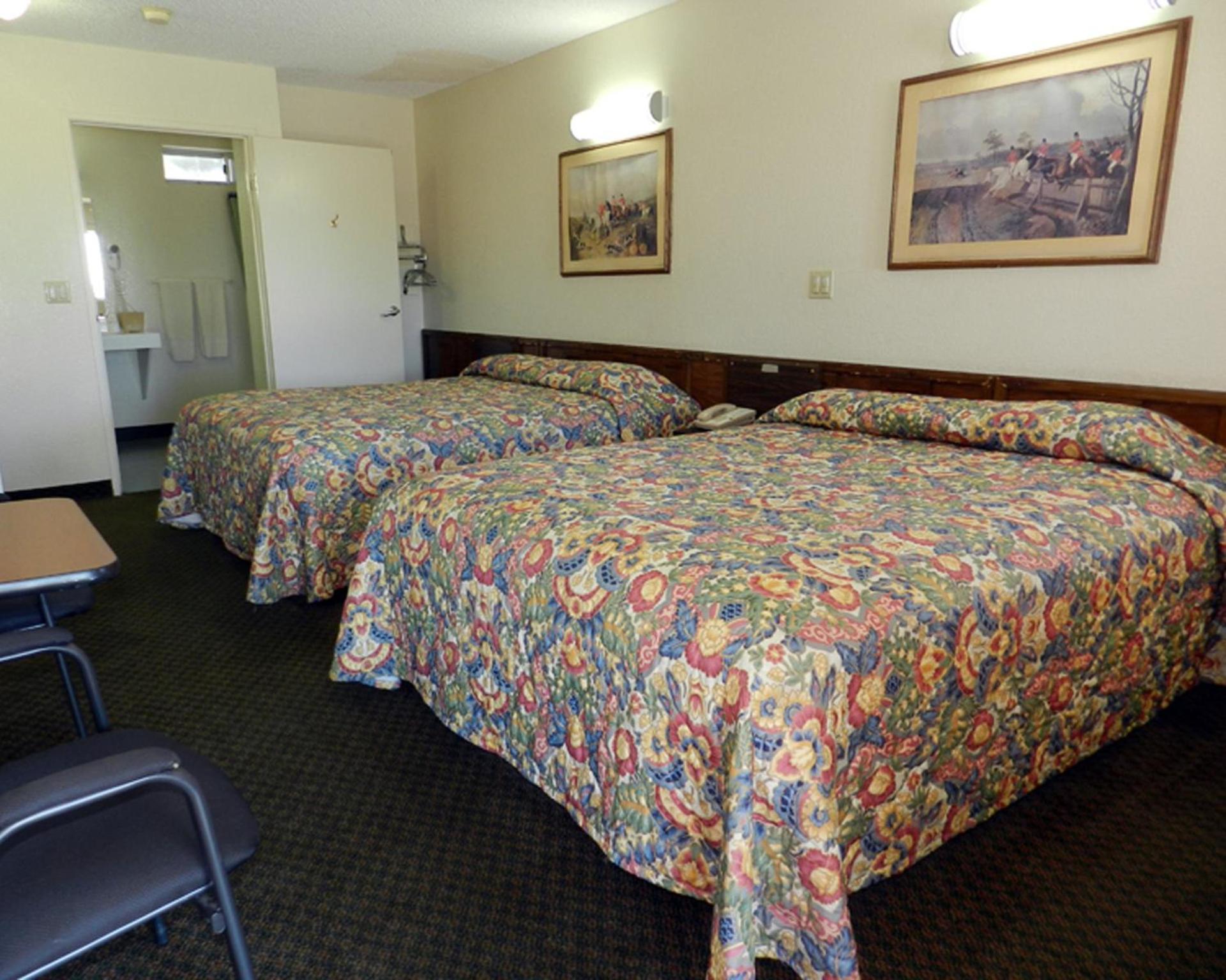 High Desert Motel Joshua Tree National Park photo 22