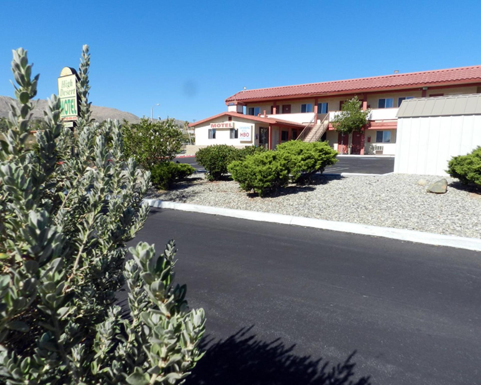 High Desert Motel Joshua Tree National Park photo 29