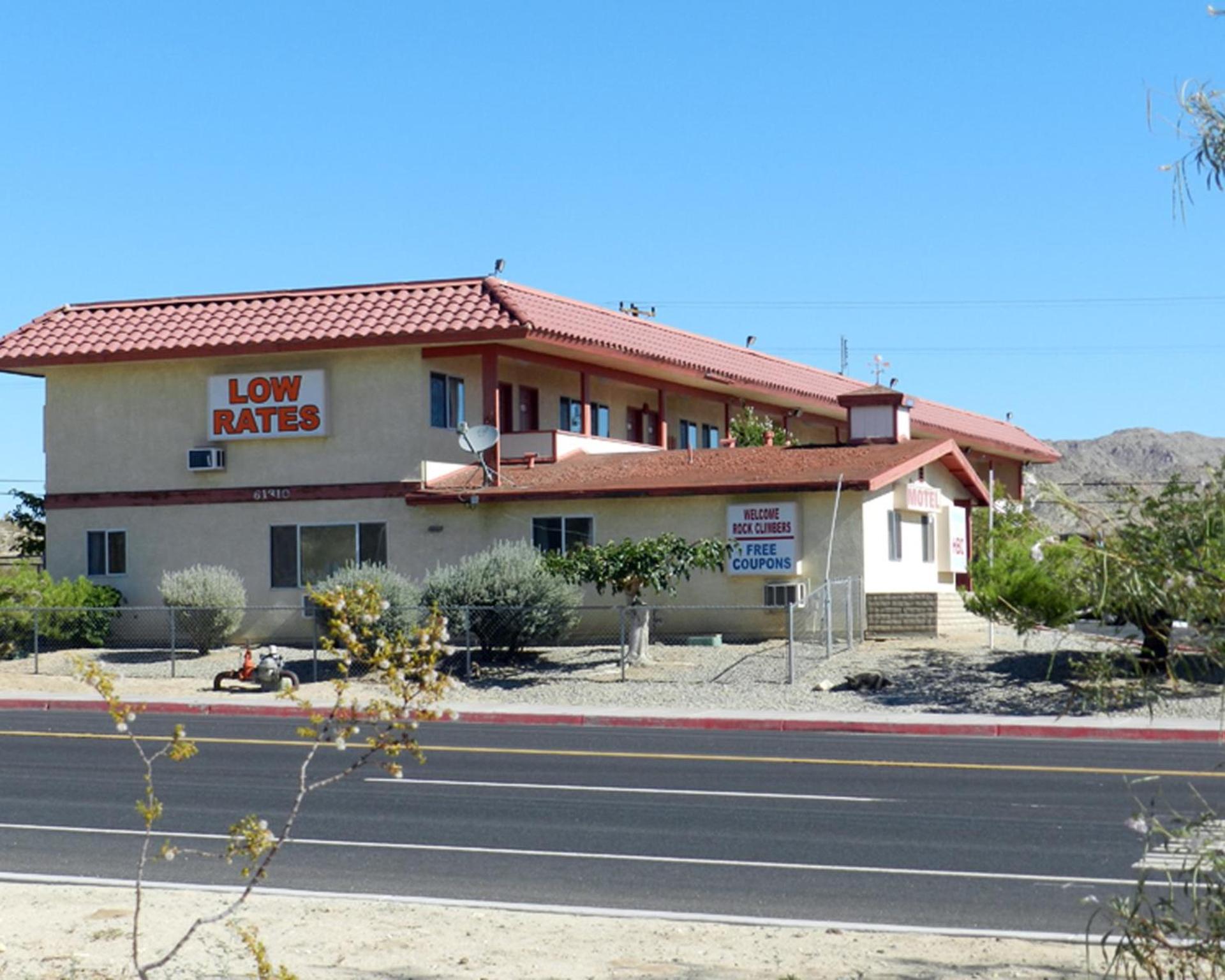 High Desert Motel Joshua Tree National Park photo 26