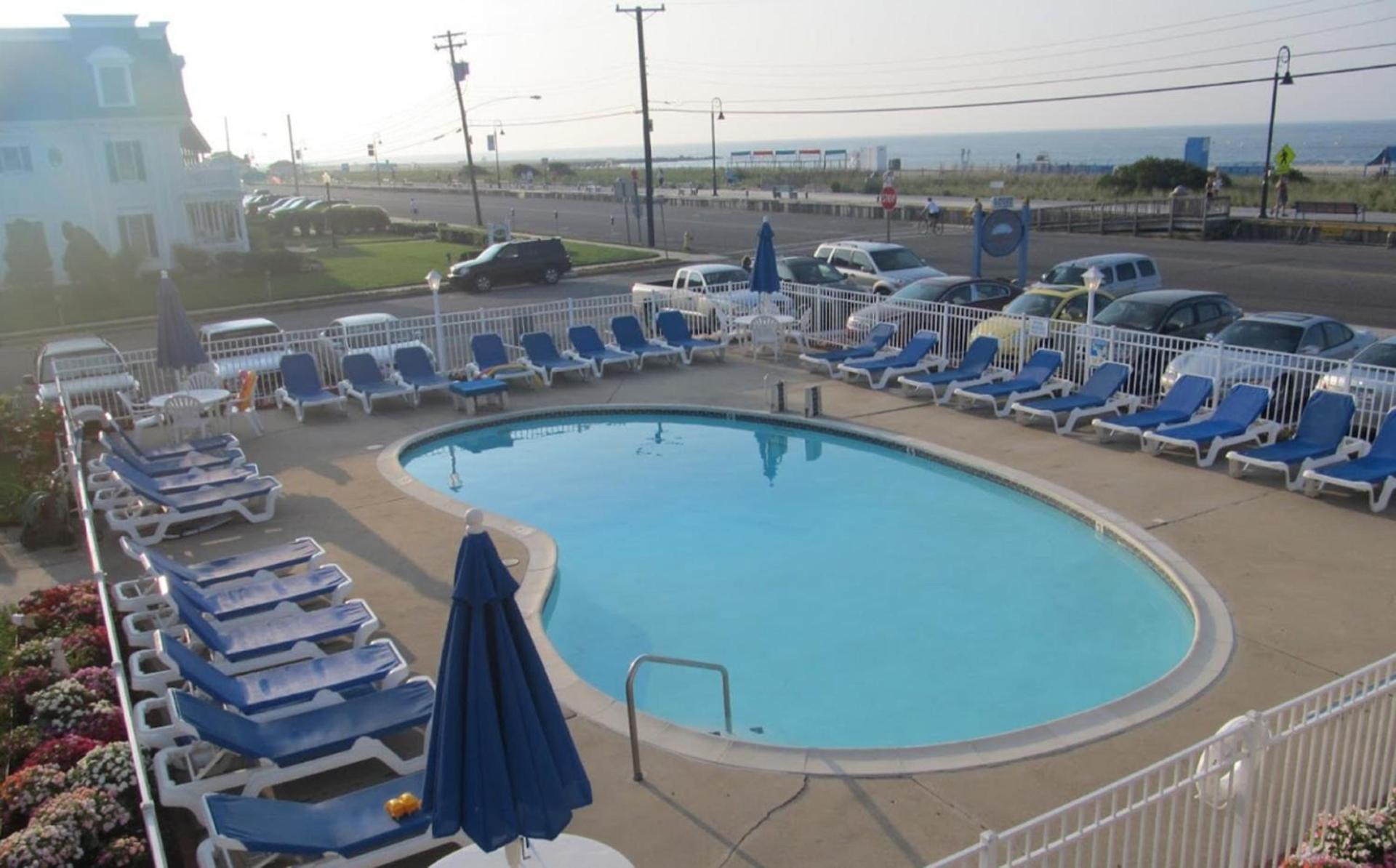 Colton Court Motor Inn photo 2